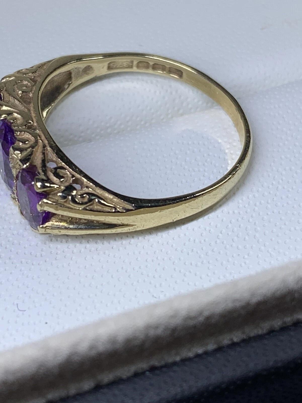 Women's or Men's 1.60ct Amethyst antique engagement ring in 9ct yellow gold. For Sale