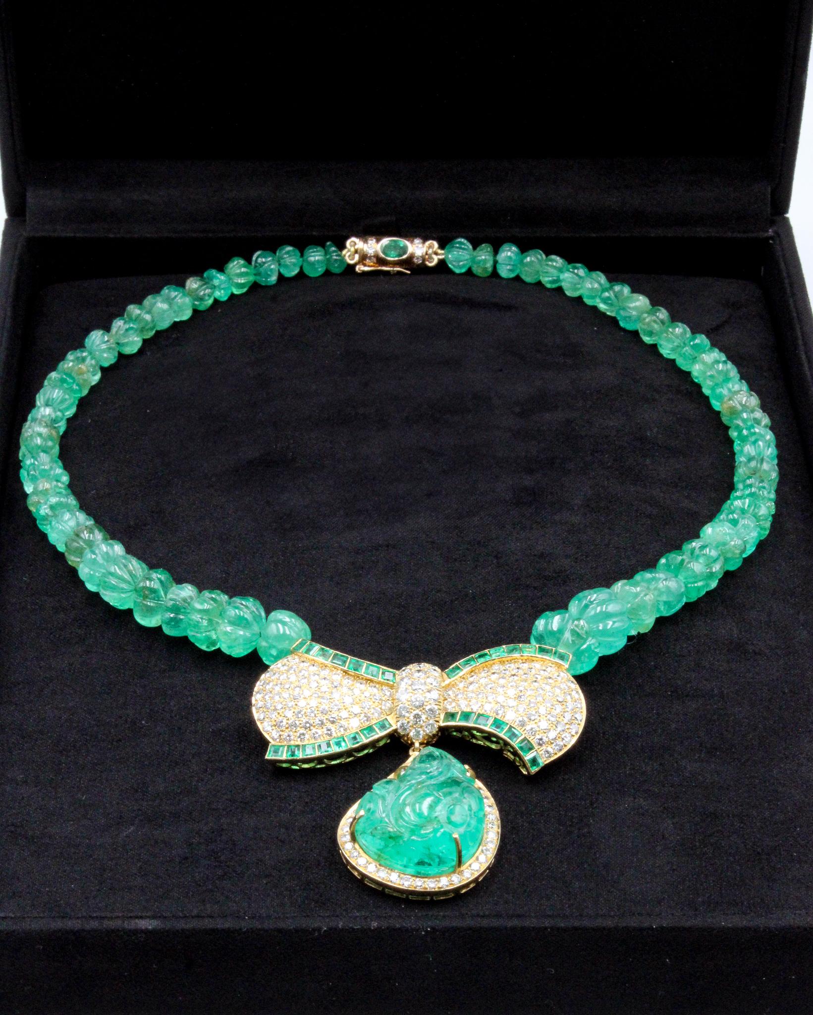 Collar de Esmeralda Colombiana 160ct con Broche Colgante Desmontable en venta 5