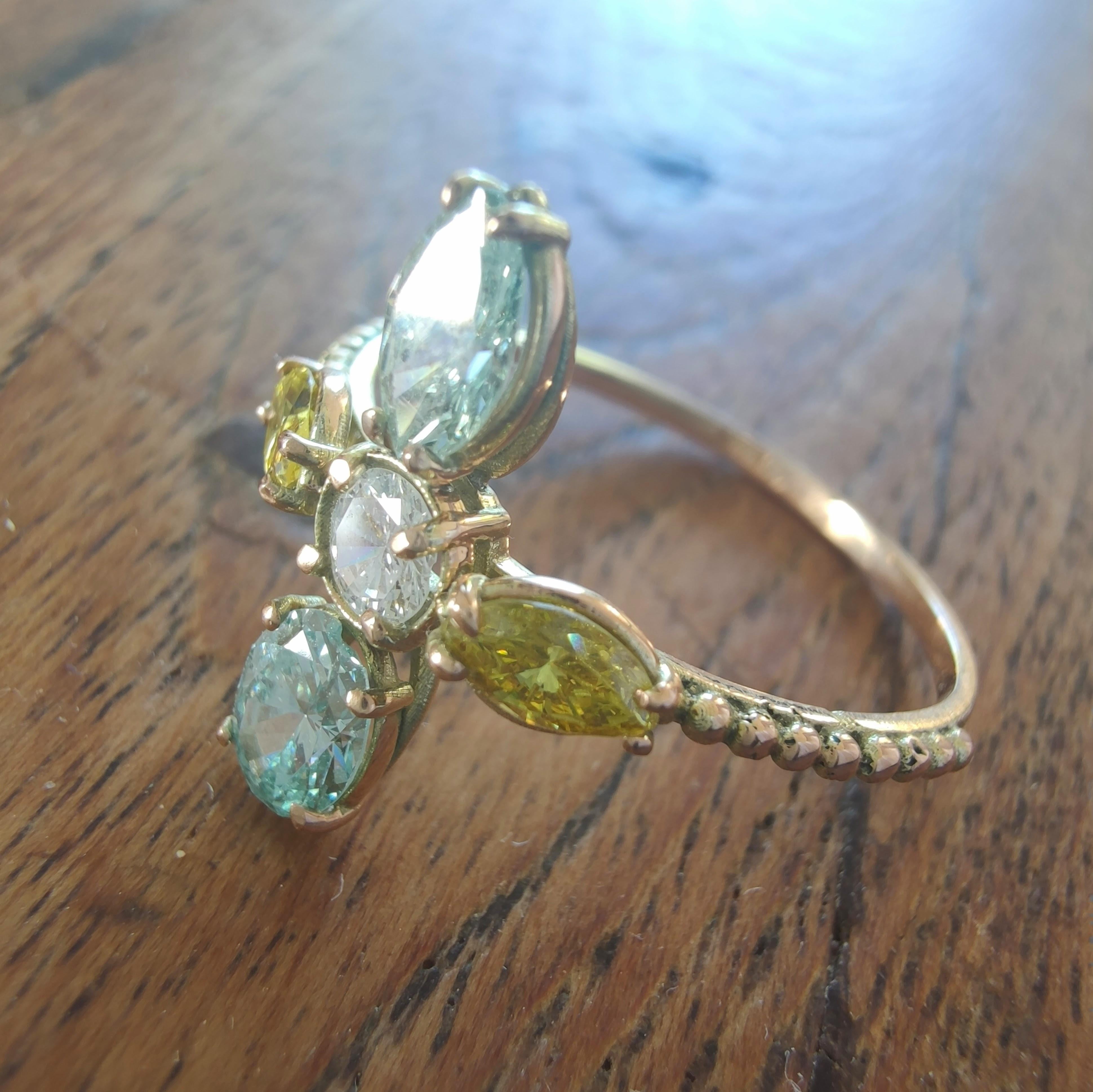 Contemporaneo Anello con diamante colorato da 1,60 carati in oro 14K con fantasia giallo-verdognola - Venerdì nero in vendita