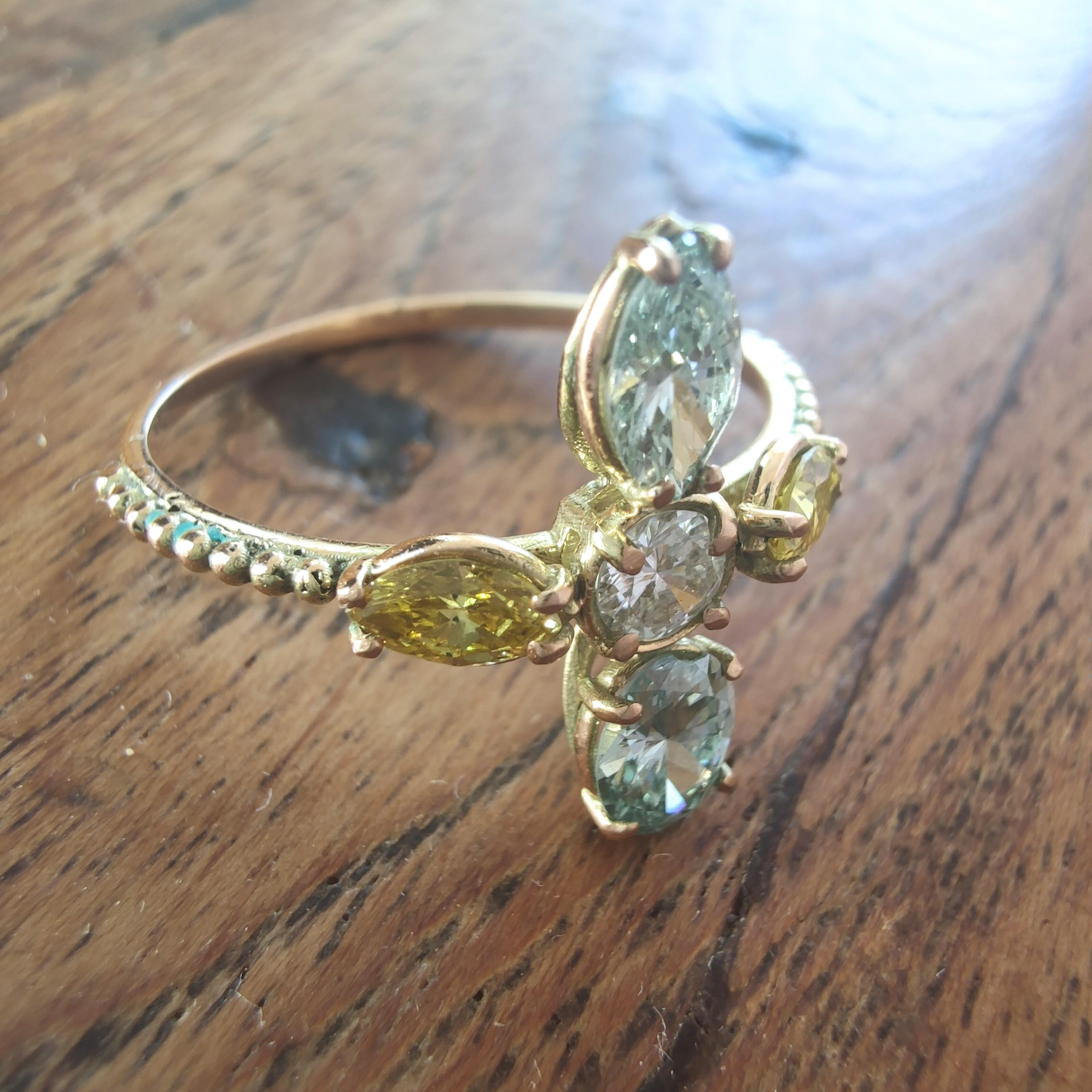 Anello con diamante colorato da 1,60 carati in oro 14K con fantasia giallo-verdognola - Venerdì nero In condizioni Nuovo in vendita a Sant Josep de sa Talaia, IB