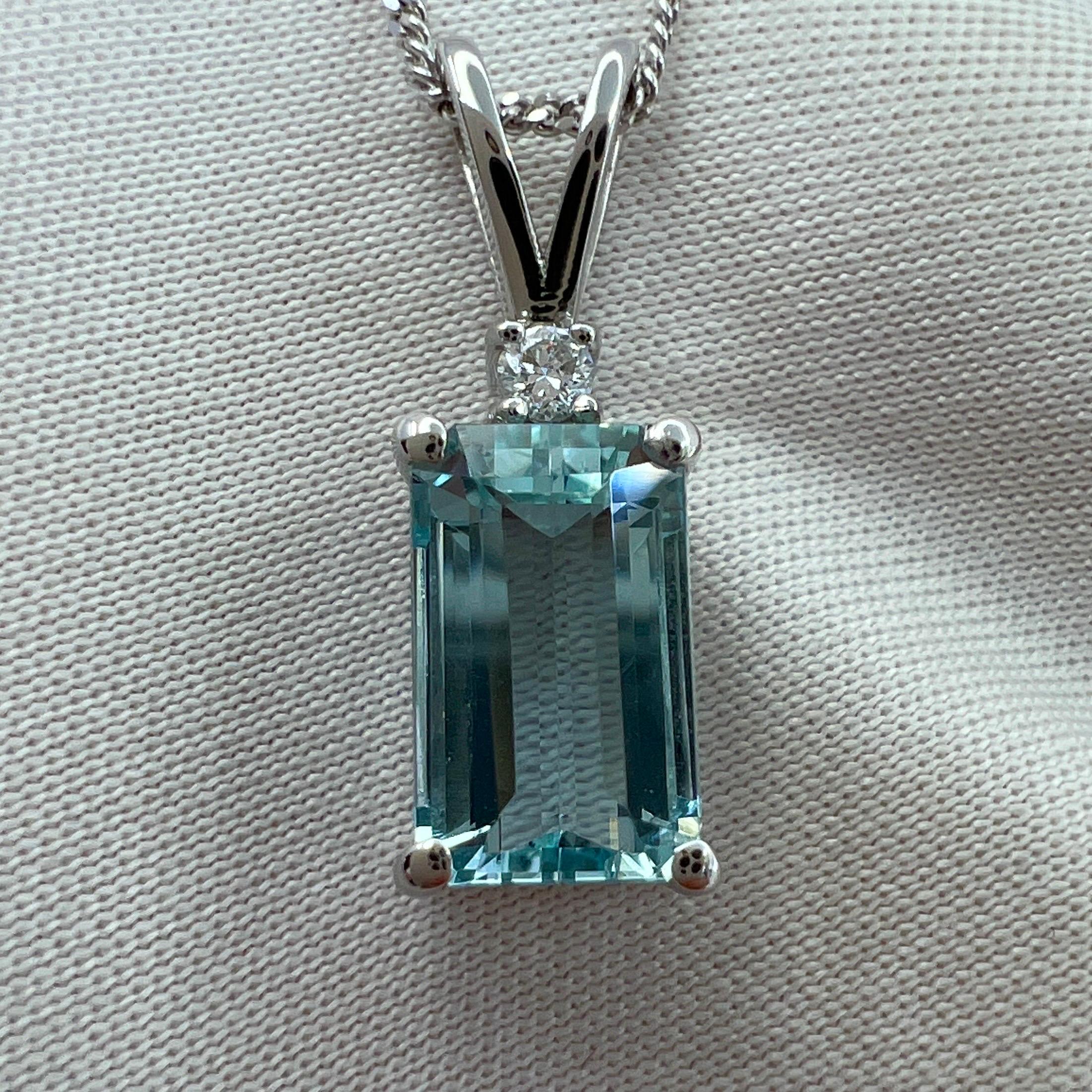 1.60ct Fine Blue Emerald Cut Aquamarine & Diamond 950 Platinum Pendant Necklace In New Condition For Sale In Birmingham, GB