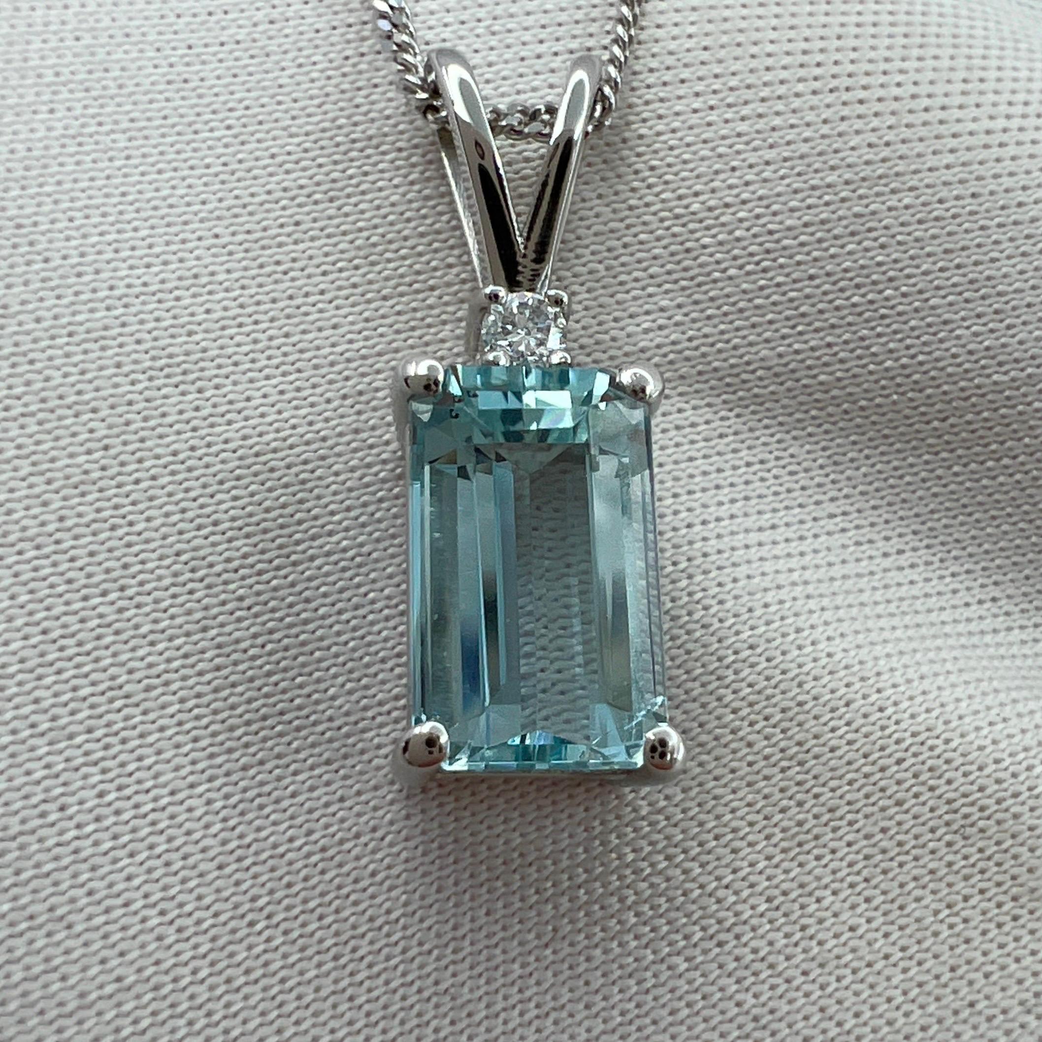 1.60ct Fine Blue Emerald Cut Aquamarine & Diamond 950 Platinum Pendant Necklace For Sale 1