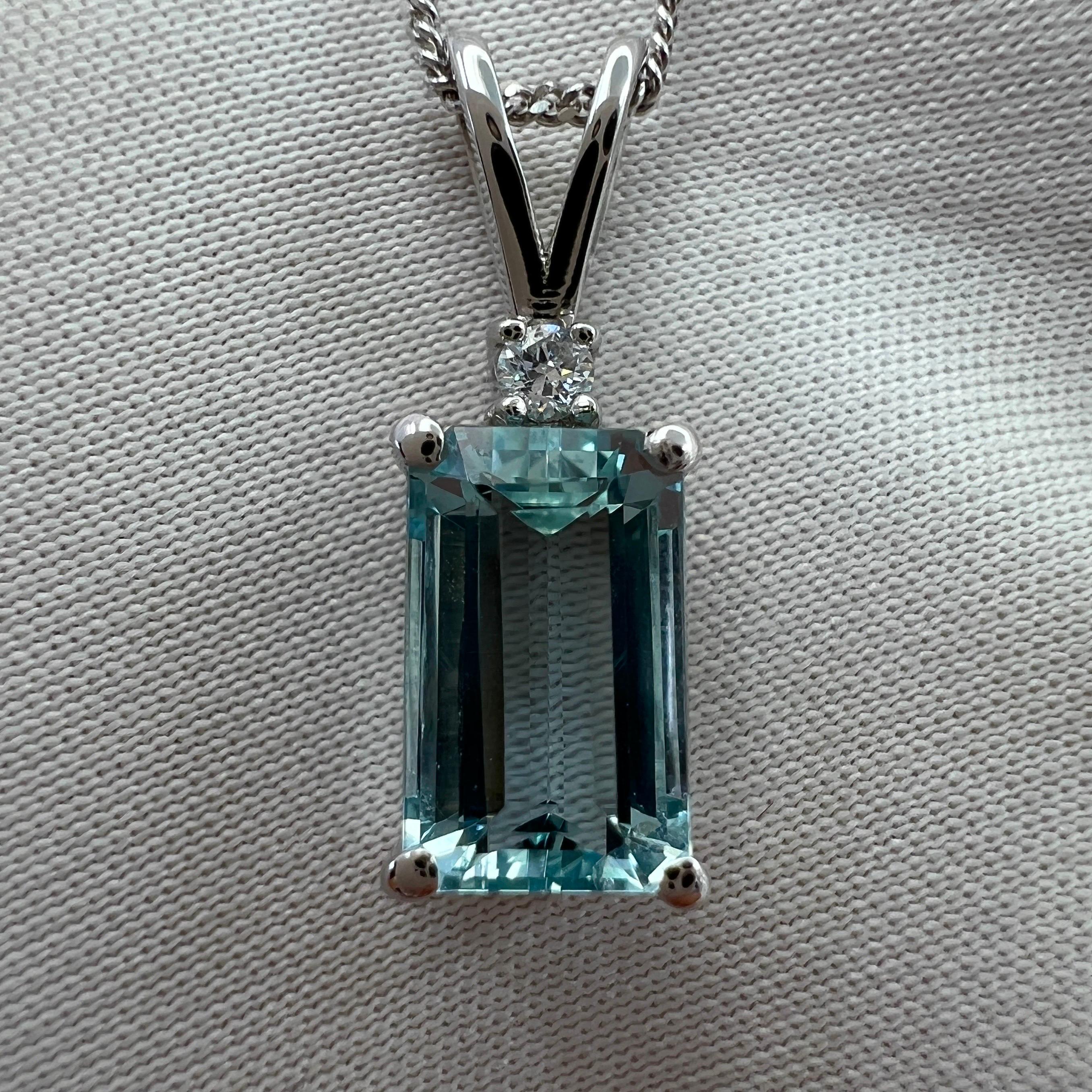 1.60ct Fine Blue Emerald Cut Aquamarine & Diamond 950 Platinum Pendant Necklace For Sale 2