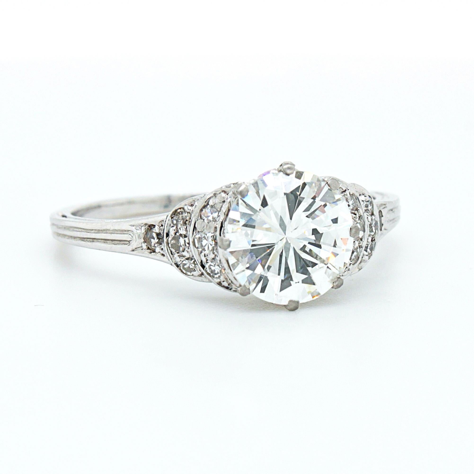 1.60 Carat, G/H-VS Diamond Solitaire Art Deco Ring, circa 1920s In Excellent Condition In Idar-Oberstein, DE