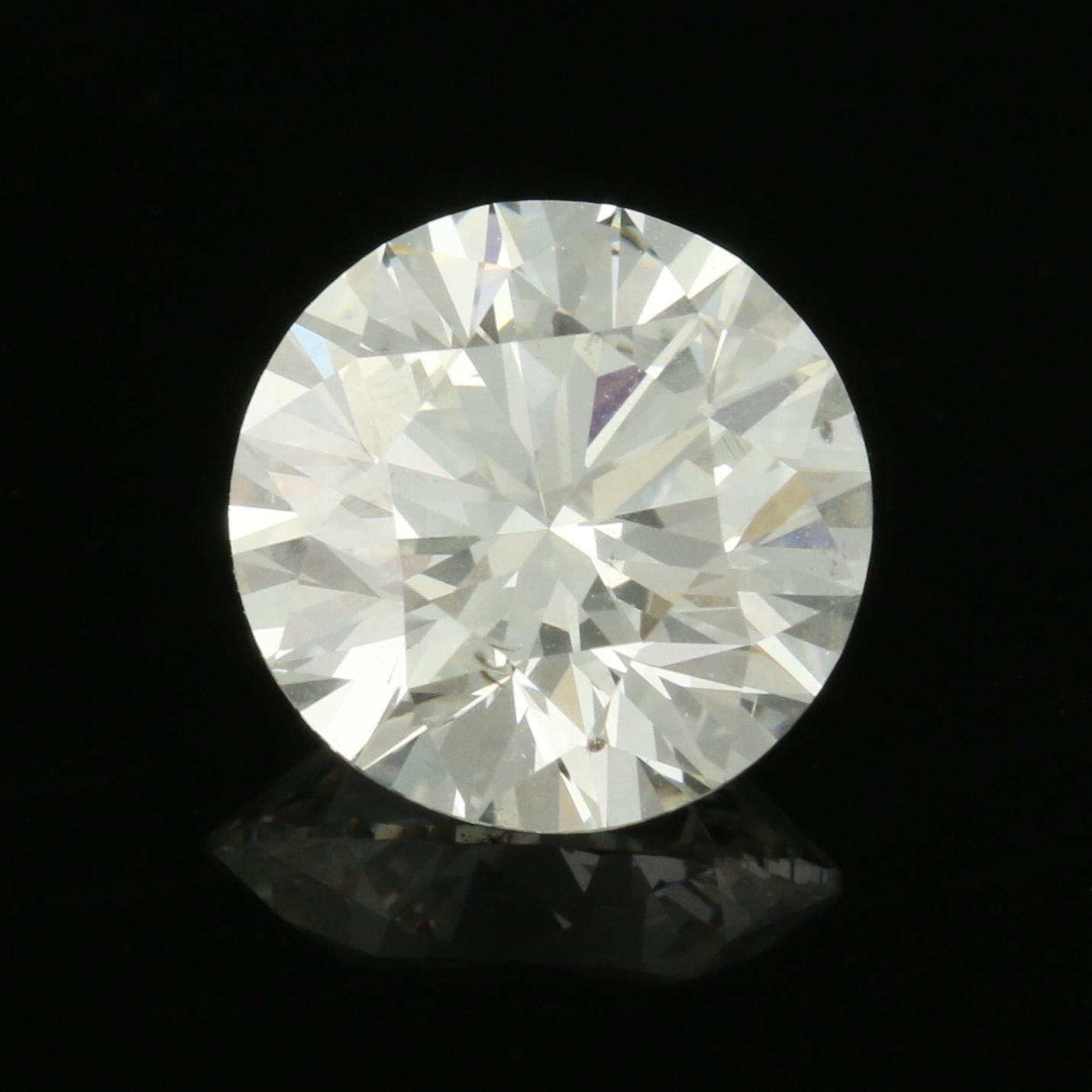 Shape/Cut: Round Brilliant 
Clarity: SI2 
Color: I 
Dimensions (mm): 7.48 - 7.53 x 4.68 
Weight: 1.60ct 

Cut: Excellent 
Polish: Excellent 
Symmetry: Very Good 

GIA Report Number: 6197773198 

Please check out the enlarged pictures.

Thank you for