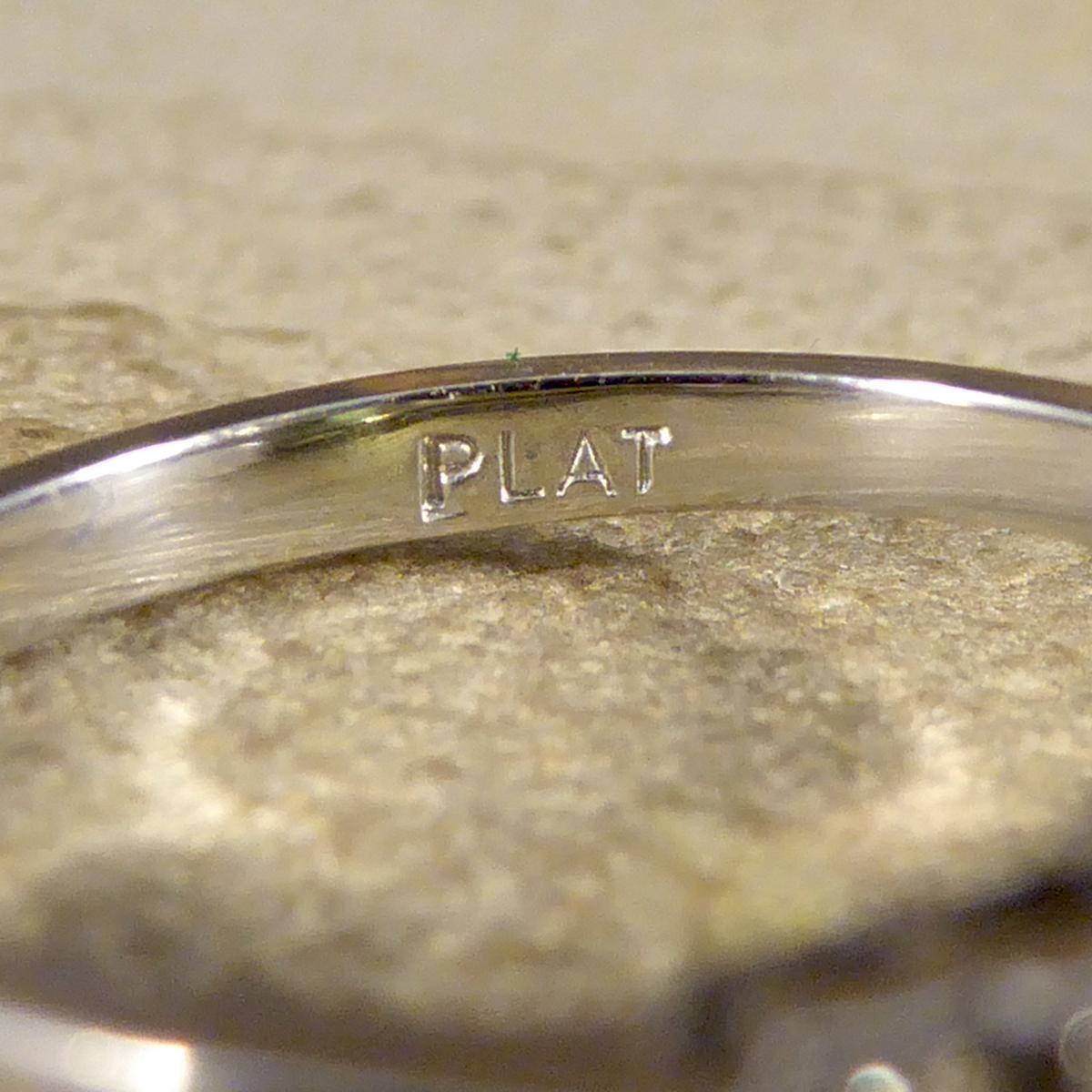 1.60ct Peridot Ring mit Baguette Diamanten Schultern in Platin für Damen oder Herren