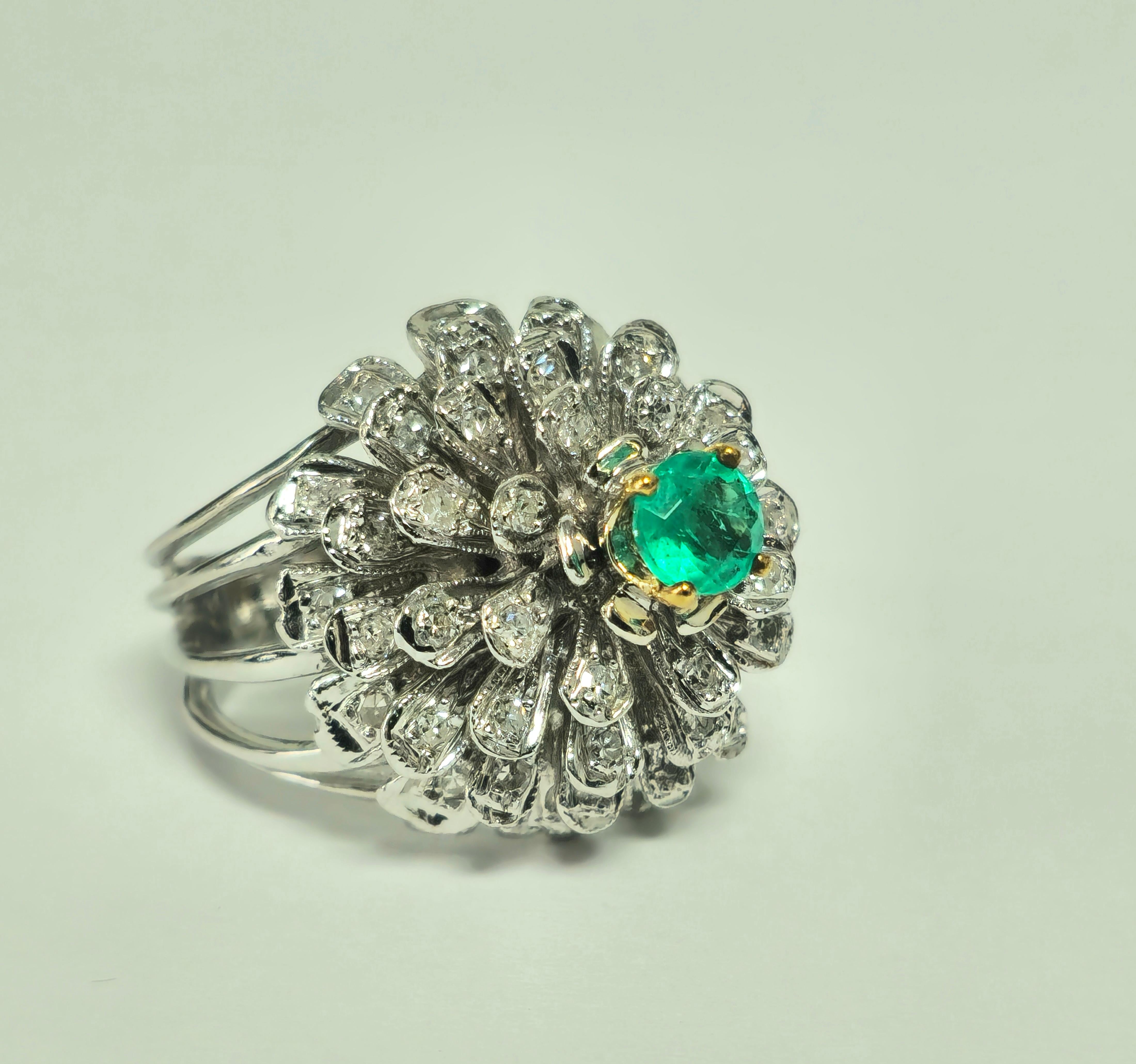Art Nouveau 1.60ct VVS Diamond & Emerald in 14k Ring (Certified) For Sale