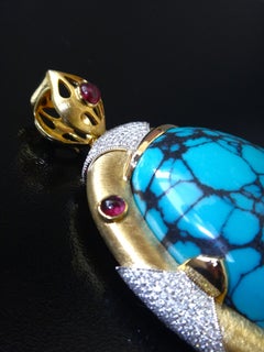 160CTS Top Grade YunGai Turquoise 18 Karat Gold Pandent Necklace, Diamond & Ruby
