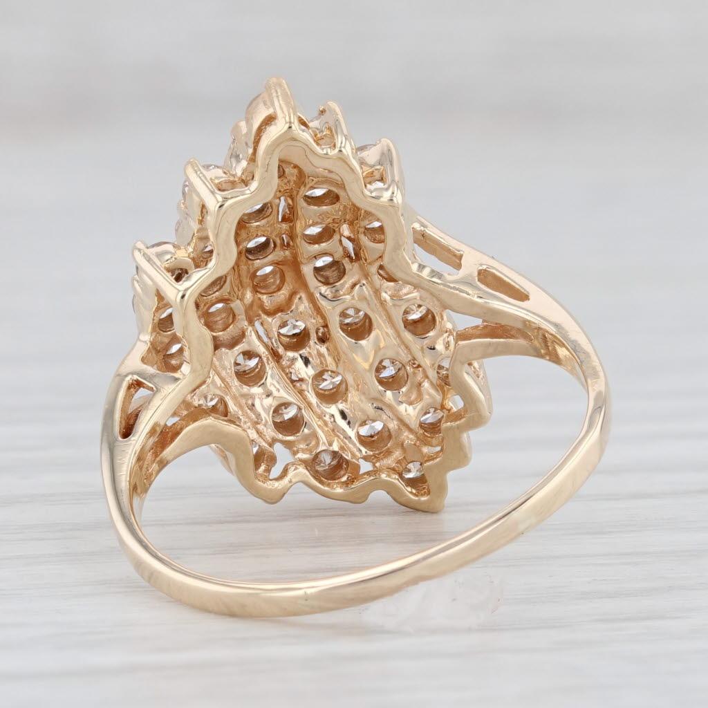 Bague cocktail en or jaune 14 carats avec grappe de diamants de 1,60 ctw, taille 10,75 en vente 1