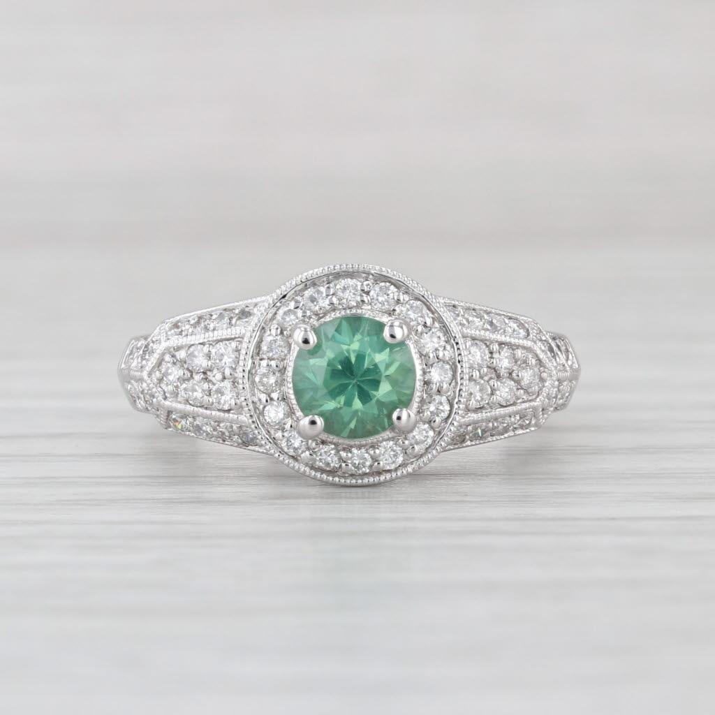 Anillo Halo de Diamantes Circón Verde 1,60 ctw Oro Blanco 14k Tamaño 8 Compromiso en Bueno estado para la venta en McLeansville, NC