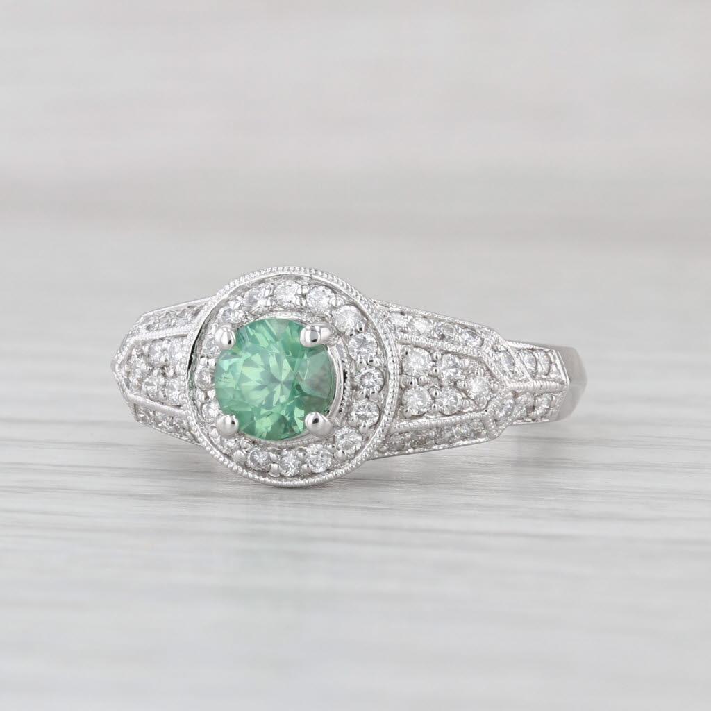 Anillo Halo de Diamantes Circón Verde 1,60 ctw Oro Blanco 14k Tamaño 8 Compromiso en venta 1