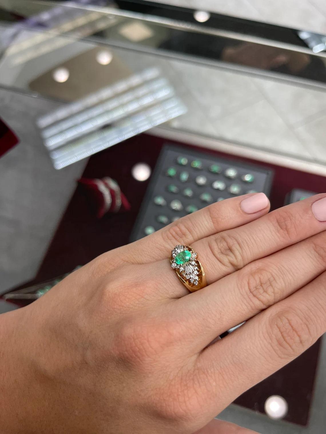 Modern 1.60tcw Vintage Colombian Emerald-Oval Cut & Diamond Cluster Statement Ring 14K For Sale