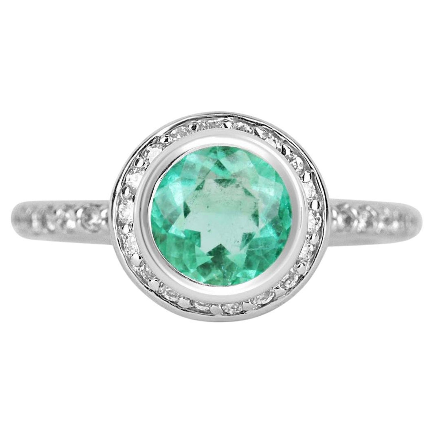14KT White Gold 1.45 Carat Natural Green Emerald IGI Certified Diamond Ring