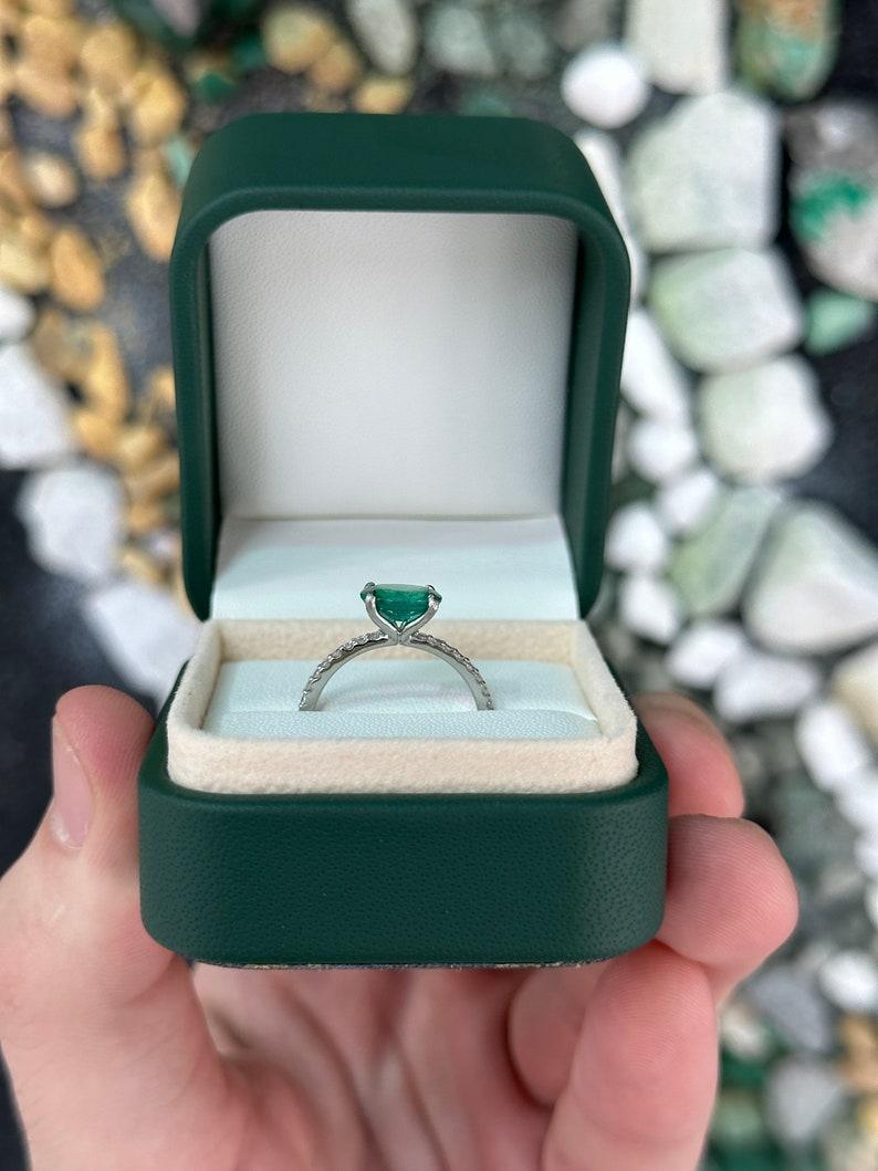 1.60tcw 14K Lush Green Oval Emerald & Diamond Full Finger Coverage Ring In New Condition For Sale In Jupiter, FL