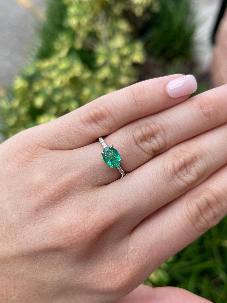 1.60tcw 14K Lush Green Oval Emerald & Diamond Full Finger Coverage Ring For Sale 1