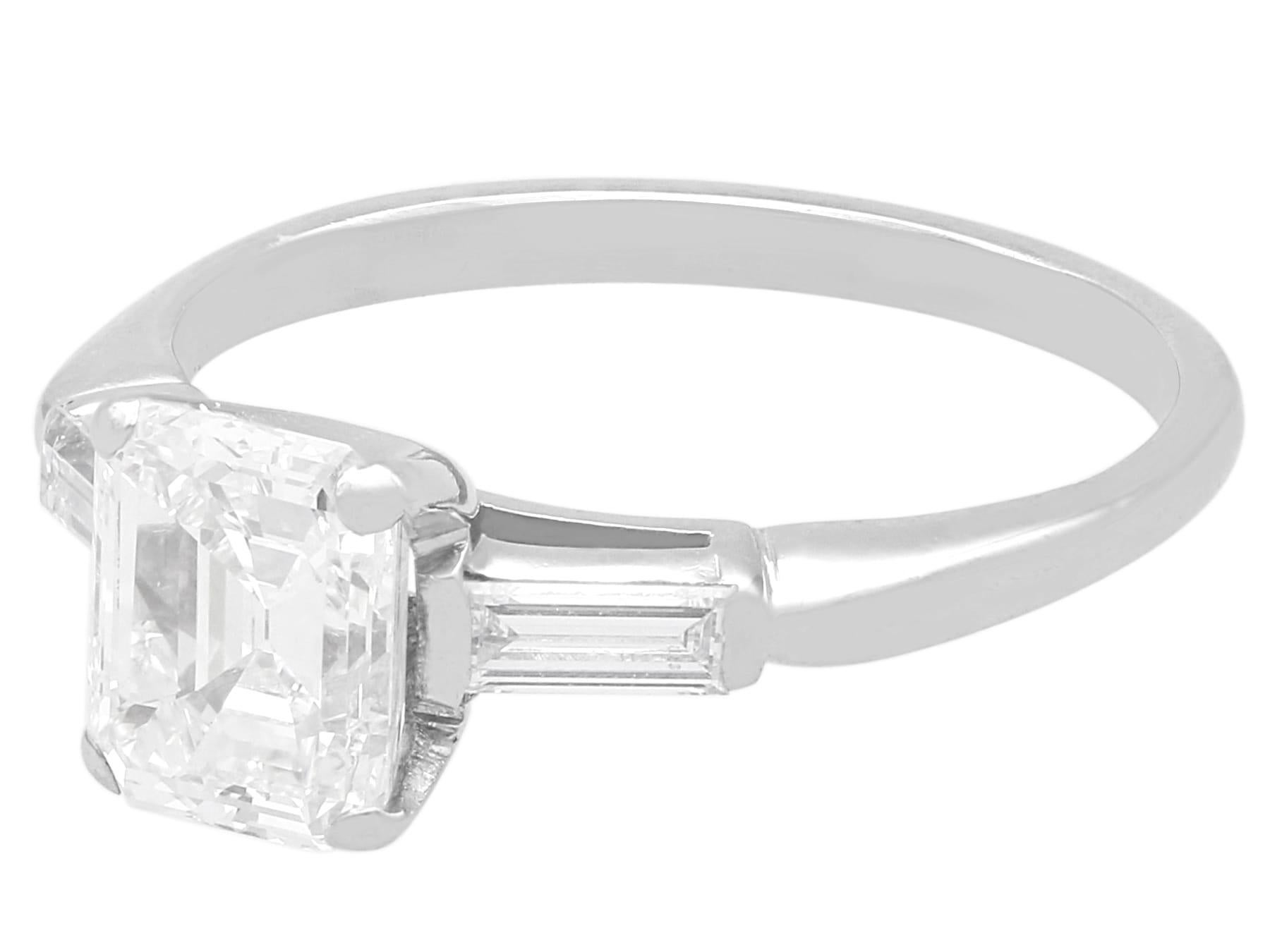 Women's or Men's 1.61 Carat Diamond and Platinum Solitaire Ring - Vintage Circa 1945 For Sale