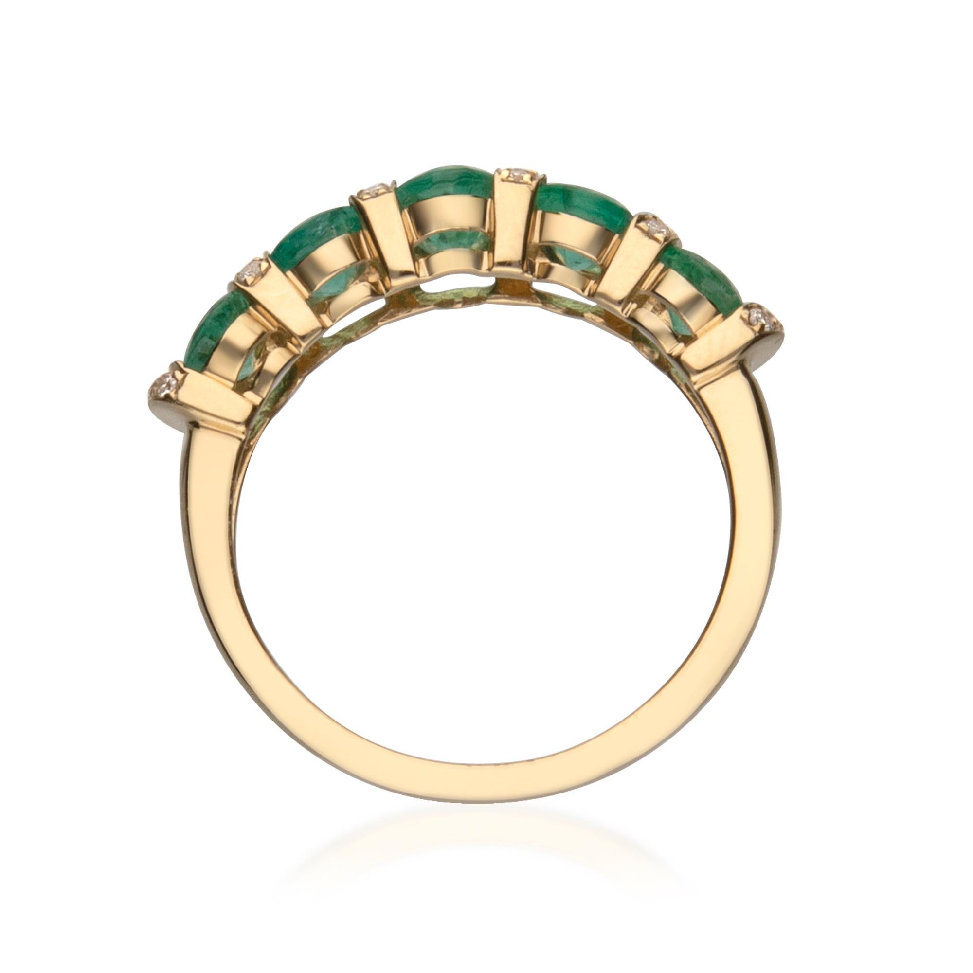 Oval Cut 1.61 Carat Emerald and Diamond 14 Karat Yellow Gold Band Ring