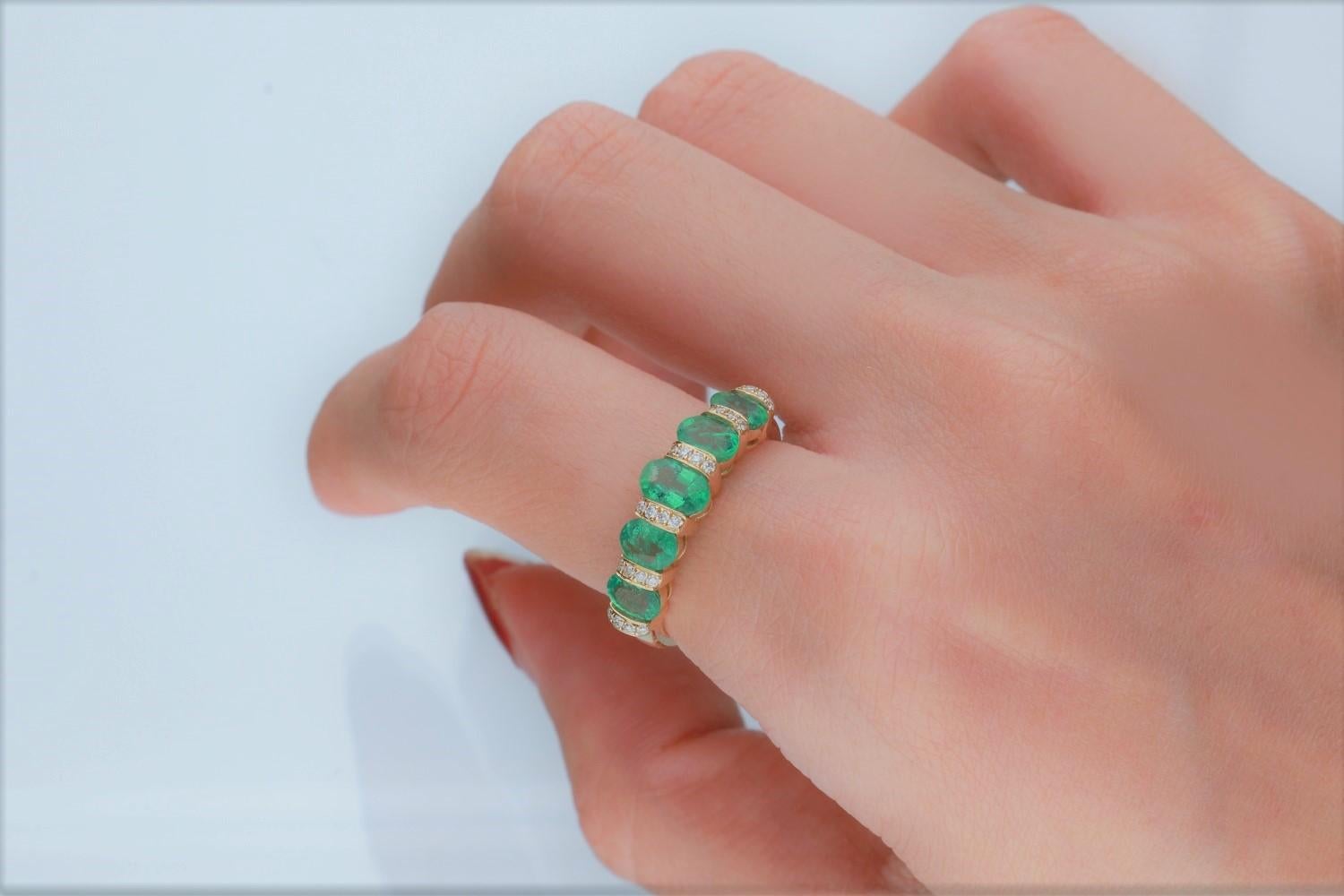Women's 1.61 Carat Emerald and Diamond 14 Karat Yellow Gold Band Ring