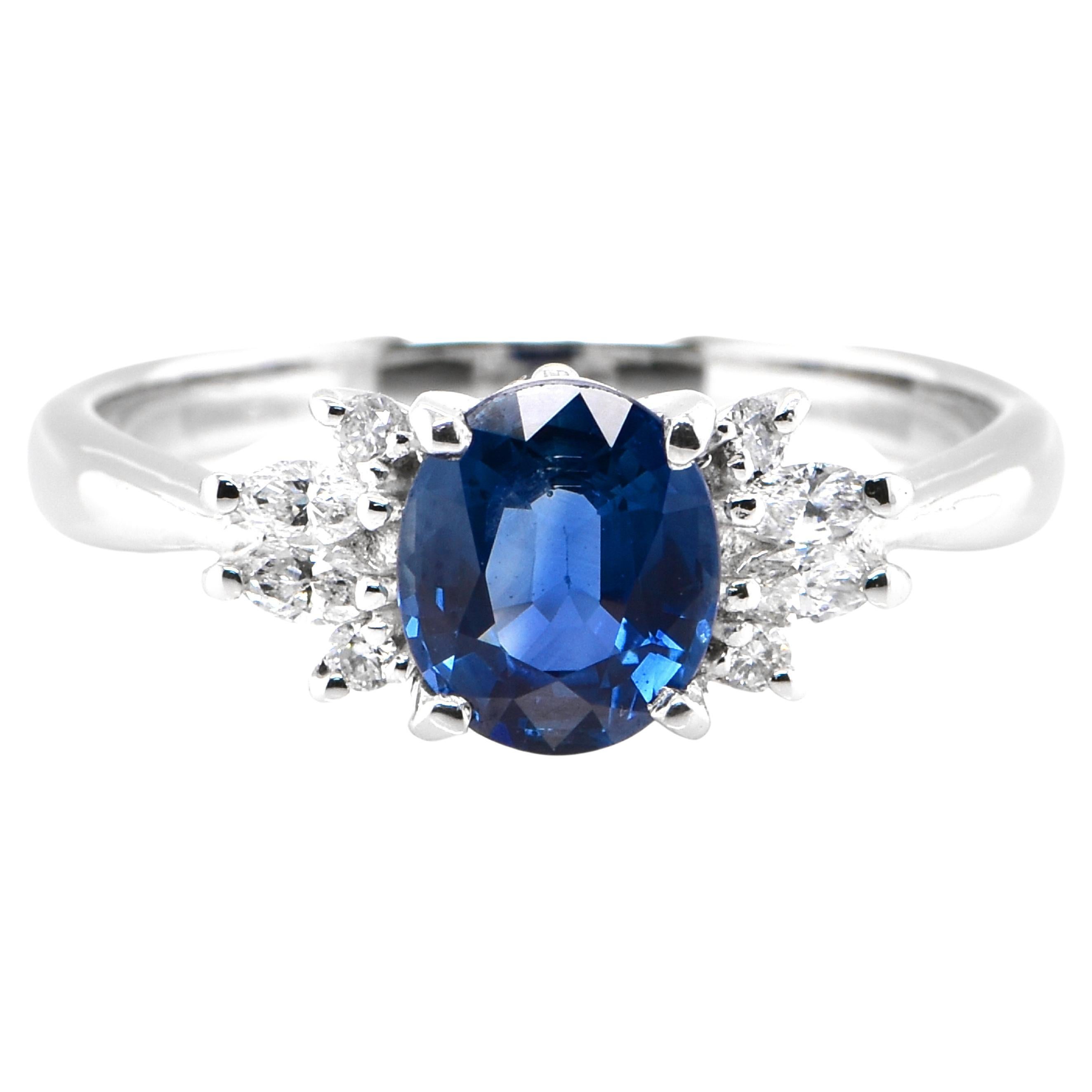 Saphir bleu naturel de 1,61 carat et diamants en platine
