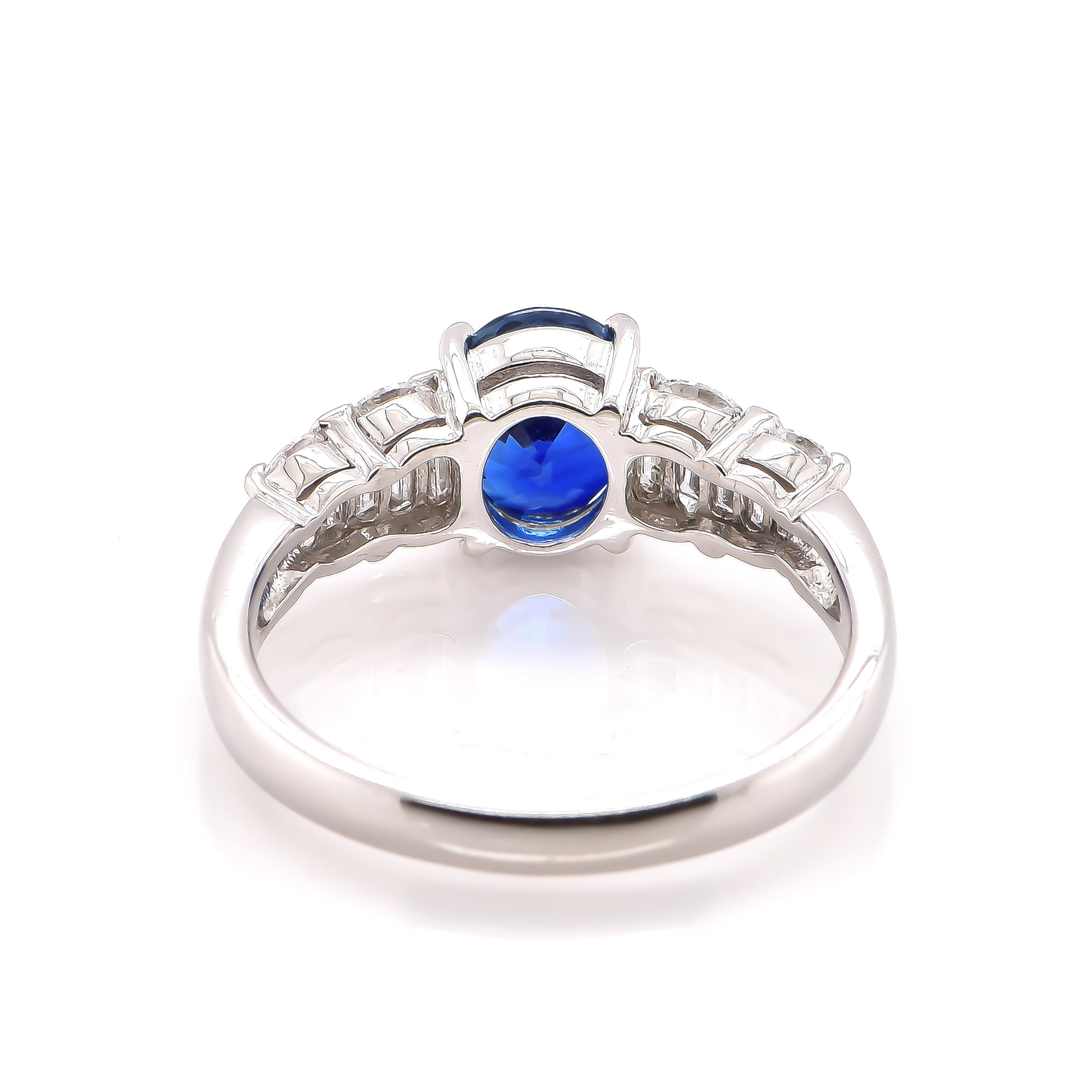 Women's 1.61 Carat Natural Royal Blue Sapphire and Diamond Ring Made in Platinum For Sale