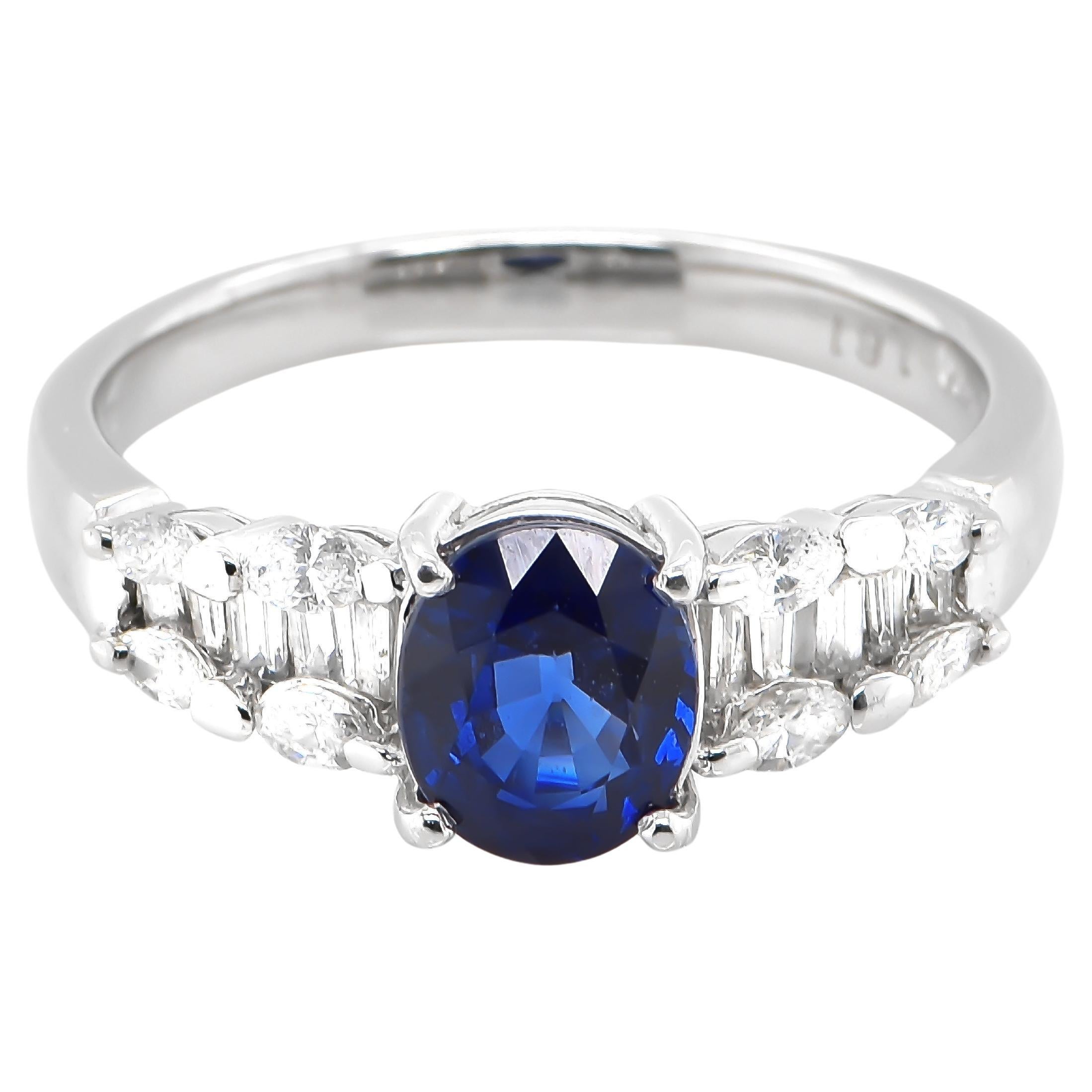 Bague en platine avec saphir bleu royal naturel de 1,61 carat et diamants
