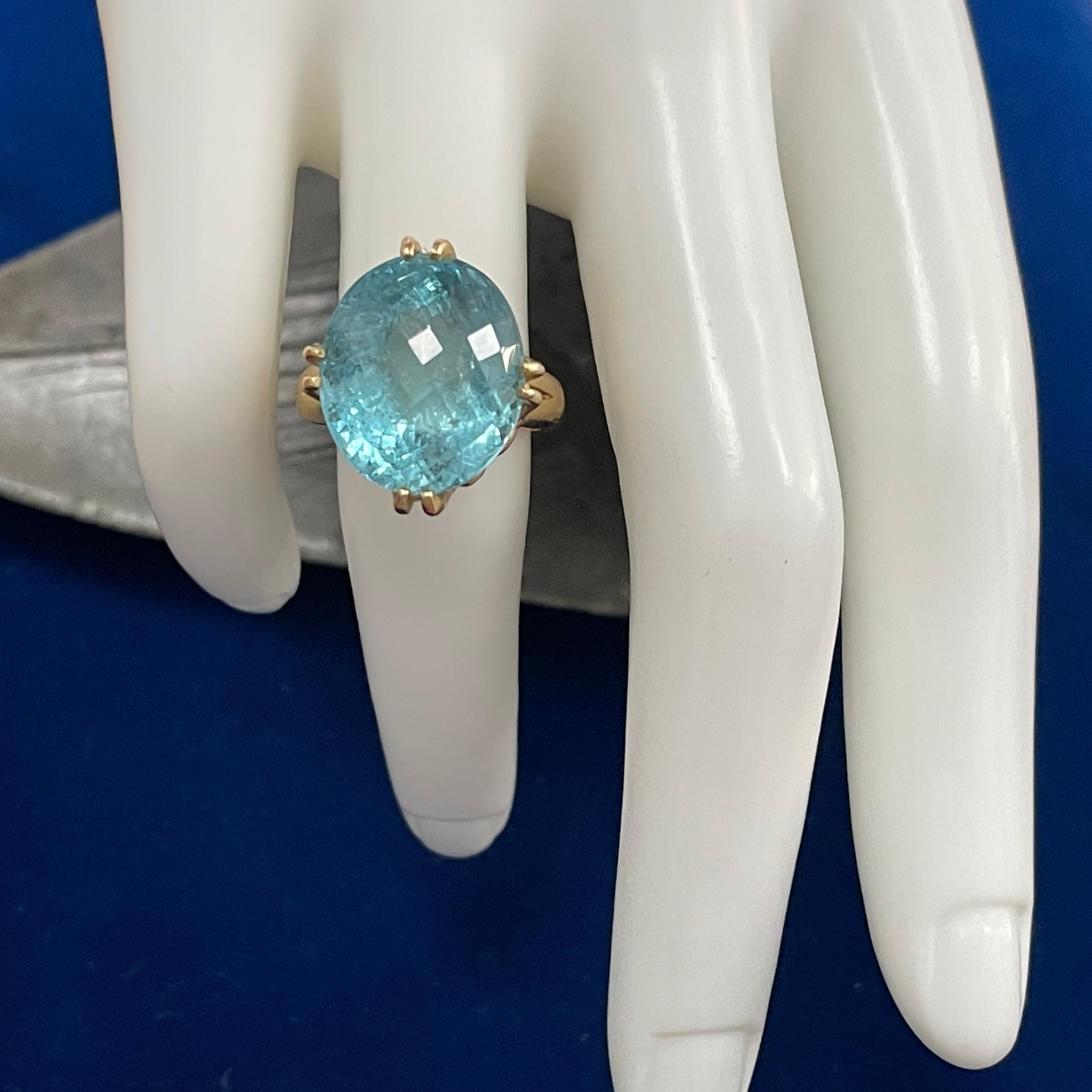 For Sale:  16.1 Carats Aquamarine 18K Gold Ring 6