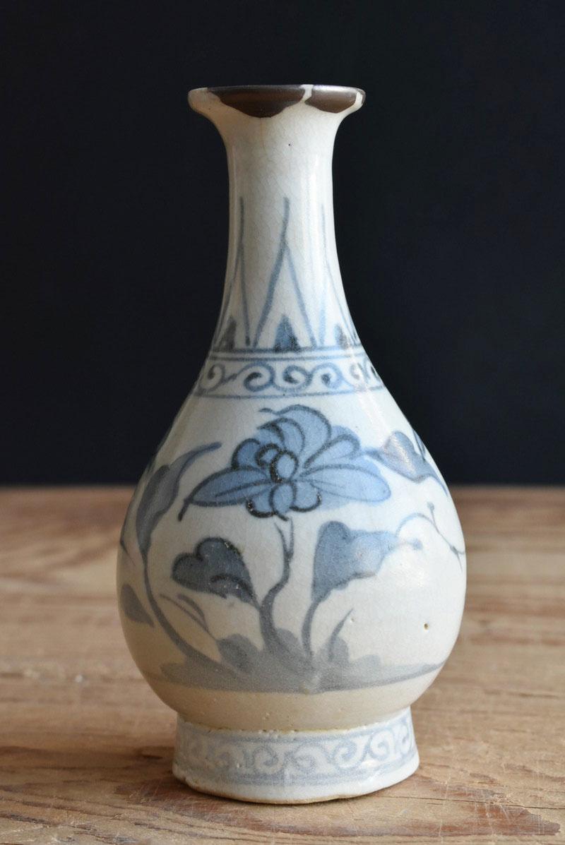 Edo Vase en porcelaine blanche japonaise bleu et blanc 1610-1640/