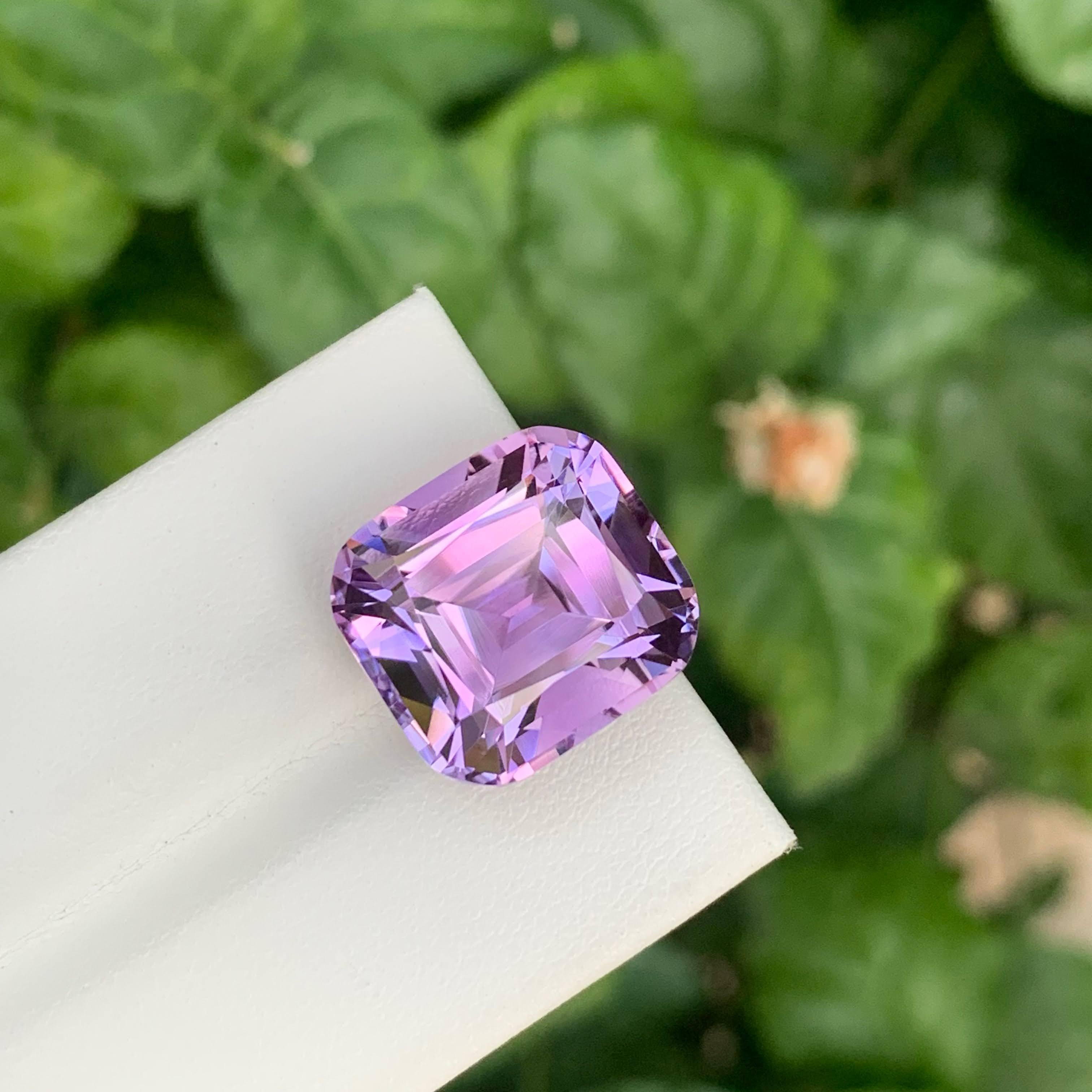 16.10 carati di pietra ametista viola naturale sciolta con taglio a cuscino Gemma brasiliana In condizioni Nuovo in vendita a Bangkok, TH