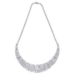 Naturel 15,56 carats Collier SI/HI en or blanc 18 carats avec plusieurs diamants