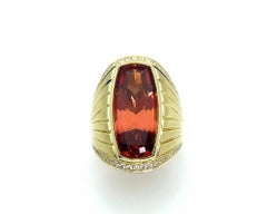 16,10 Imperial Topas Kissenschliff, Diamantbordüre 18k Gelbgold Lünette Band Ring