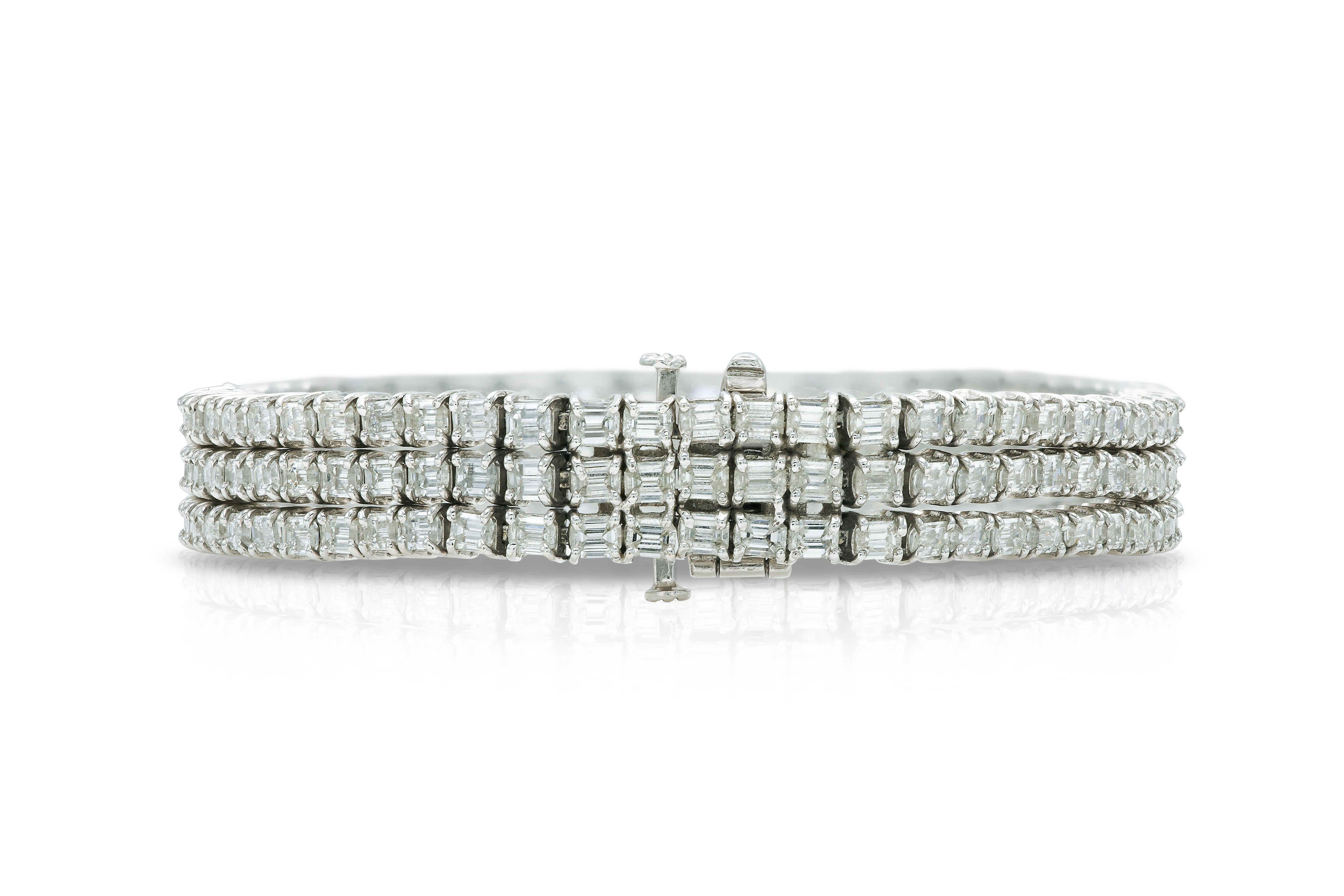Bracelet à trois brins avec diamant baguette de 16,14 carats Bon état - En vente à New York, NY
