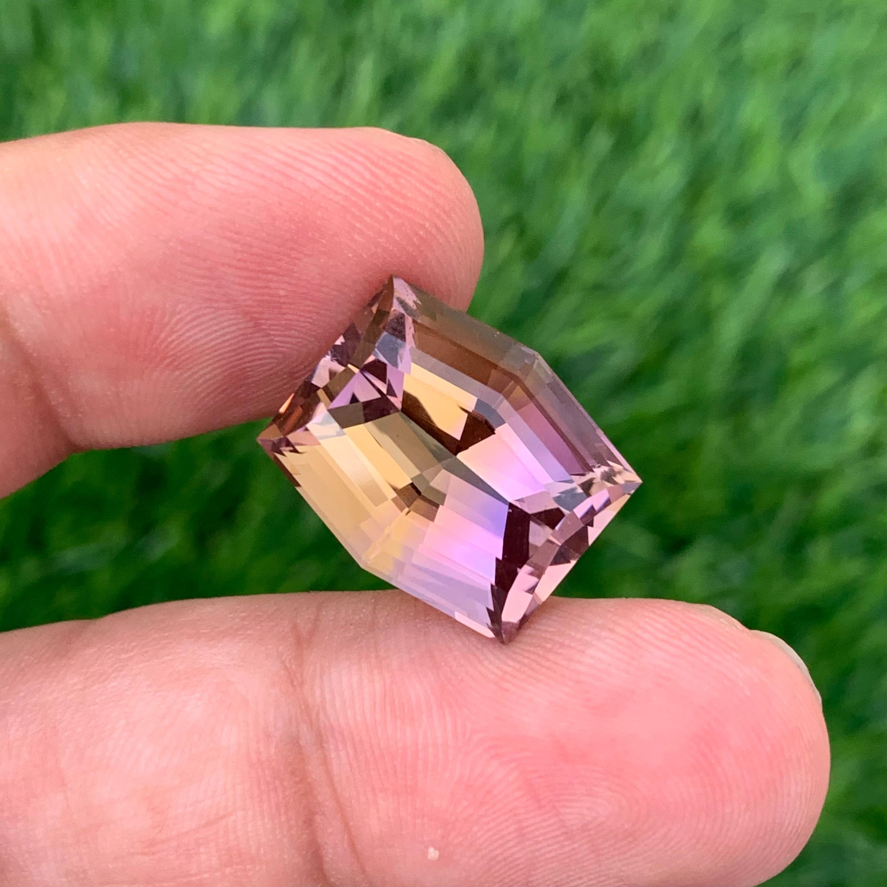 16,15 Karat Natürlicher facettierter Ametrin Hexagon Form Edelstein für Damen oder Herren im Angebot