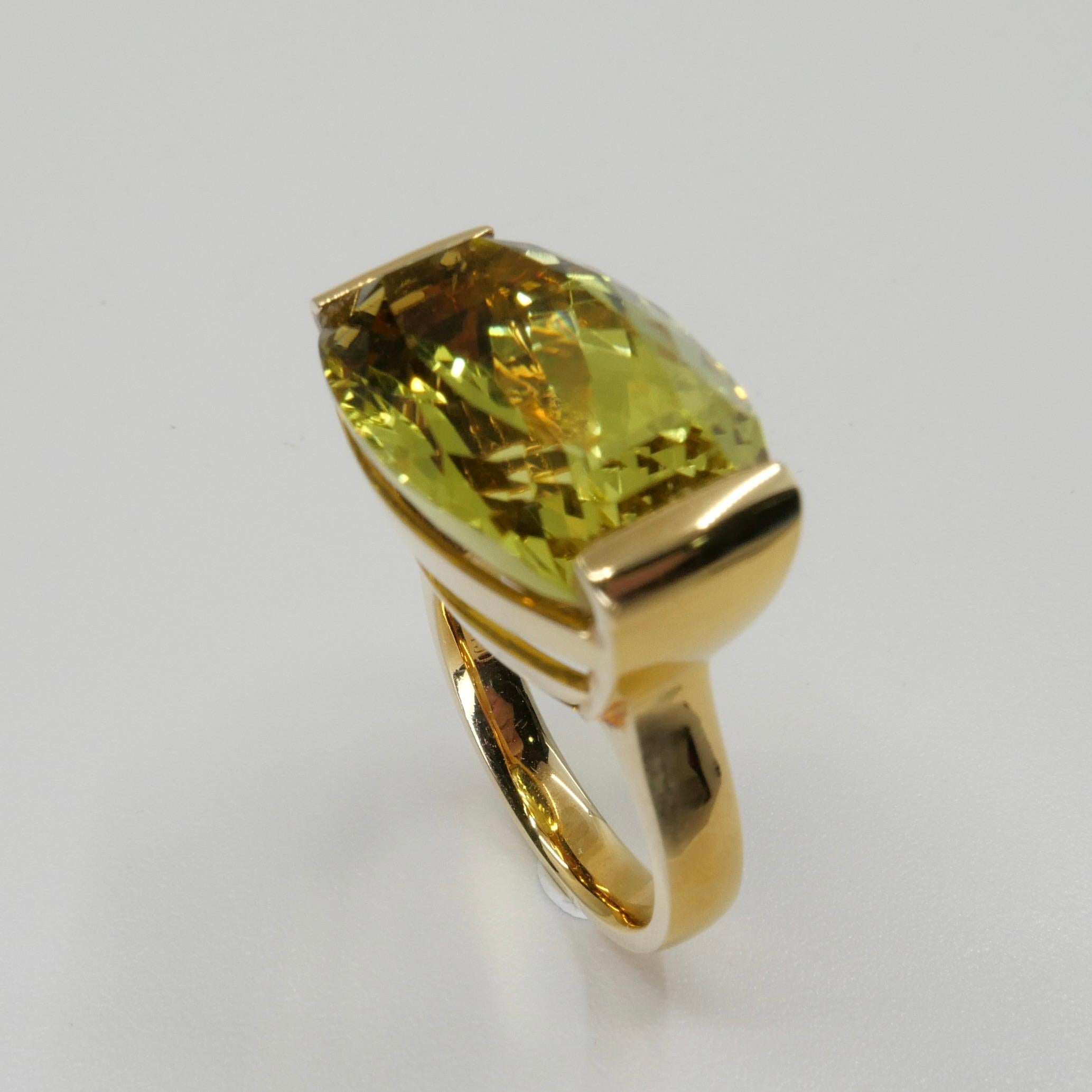 16.16 Carat Lemon Quartz Statement Cocktail Ring, Contemporary Design In New Condition For Sale In Hong Kong, HK