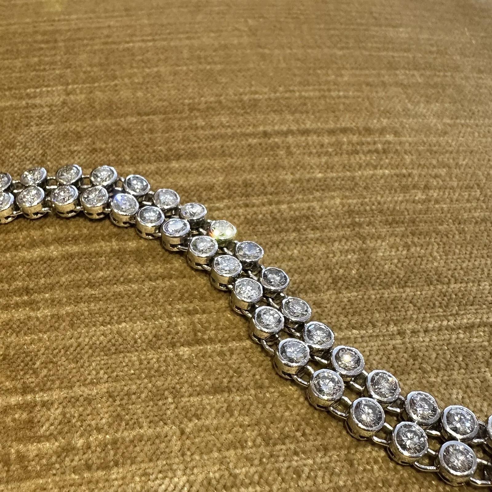 Bracciale con diamanti incastonati a due file da 16,17 carati in platino In condizioni ottime in vendita a La Jolla, CA