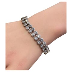 Bracelet en platine serti de deux rangées de diamants de 16,17 carats