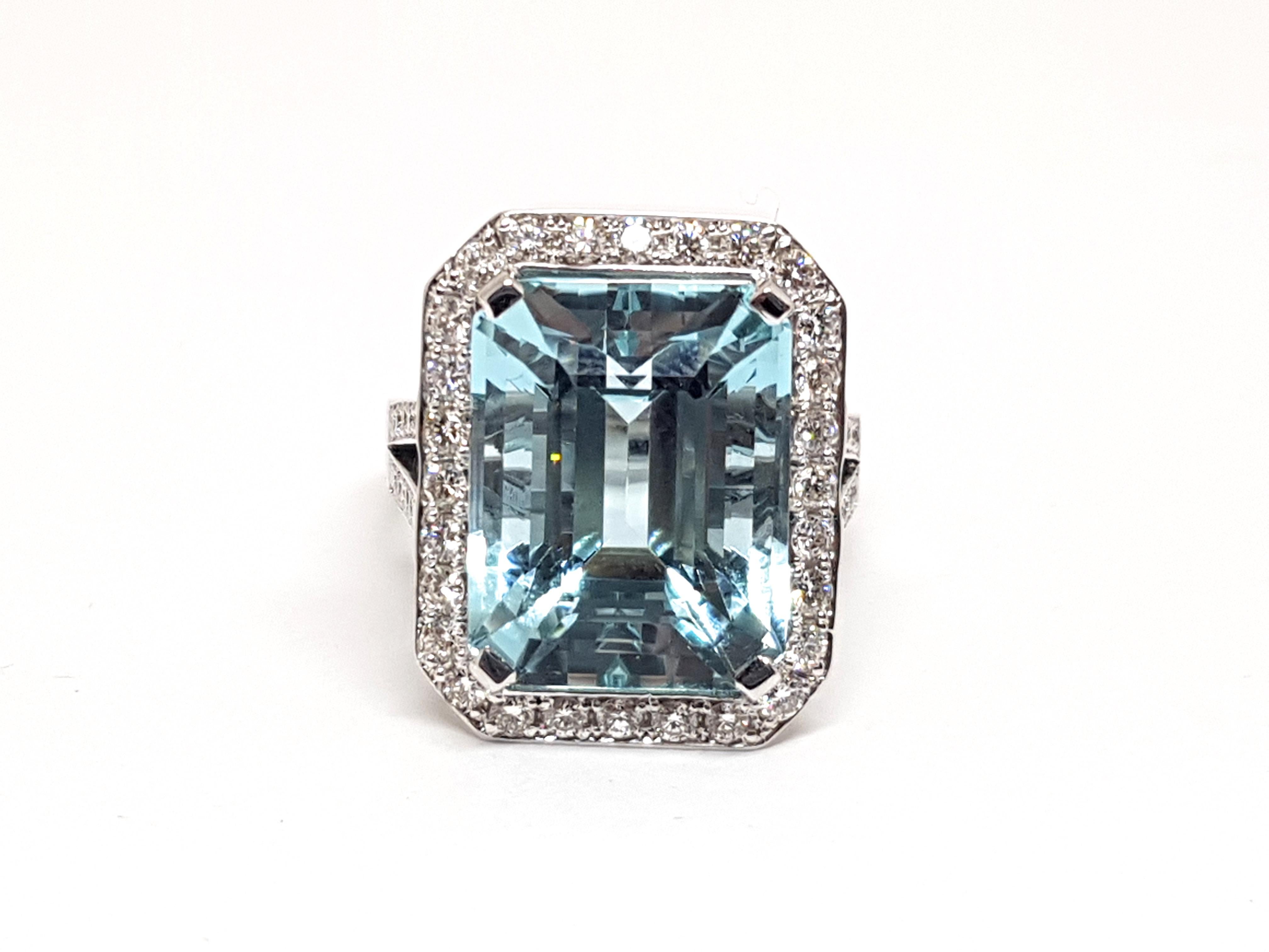 16.18 Carat 18 Karat White Gold Diamond Aquamarine Ring For Sale 2