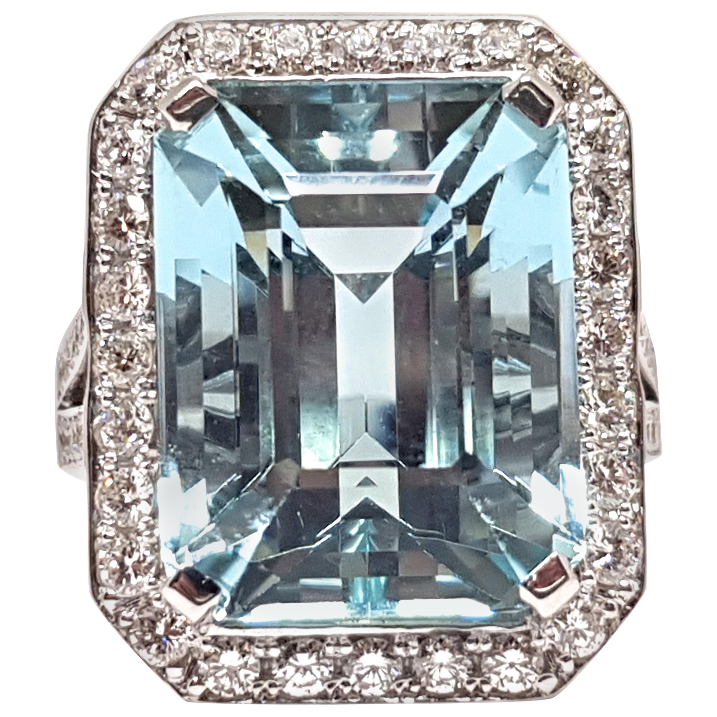 16.18 Carat 18 Karat White Gold Diamond Aquamarine Ring For Sale