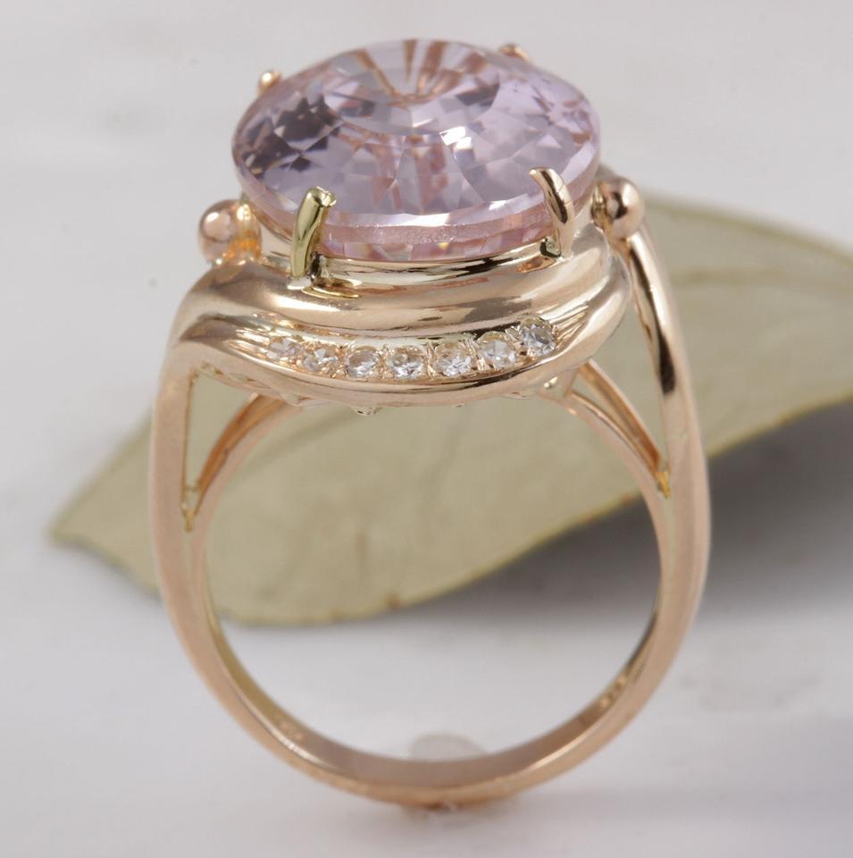 Women's 16.18 Carat Exquisite Natural Pink Kunzite and Diamond 14 Karat Solid Gold Ring For Sale