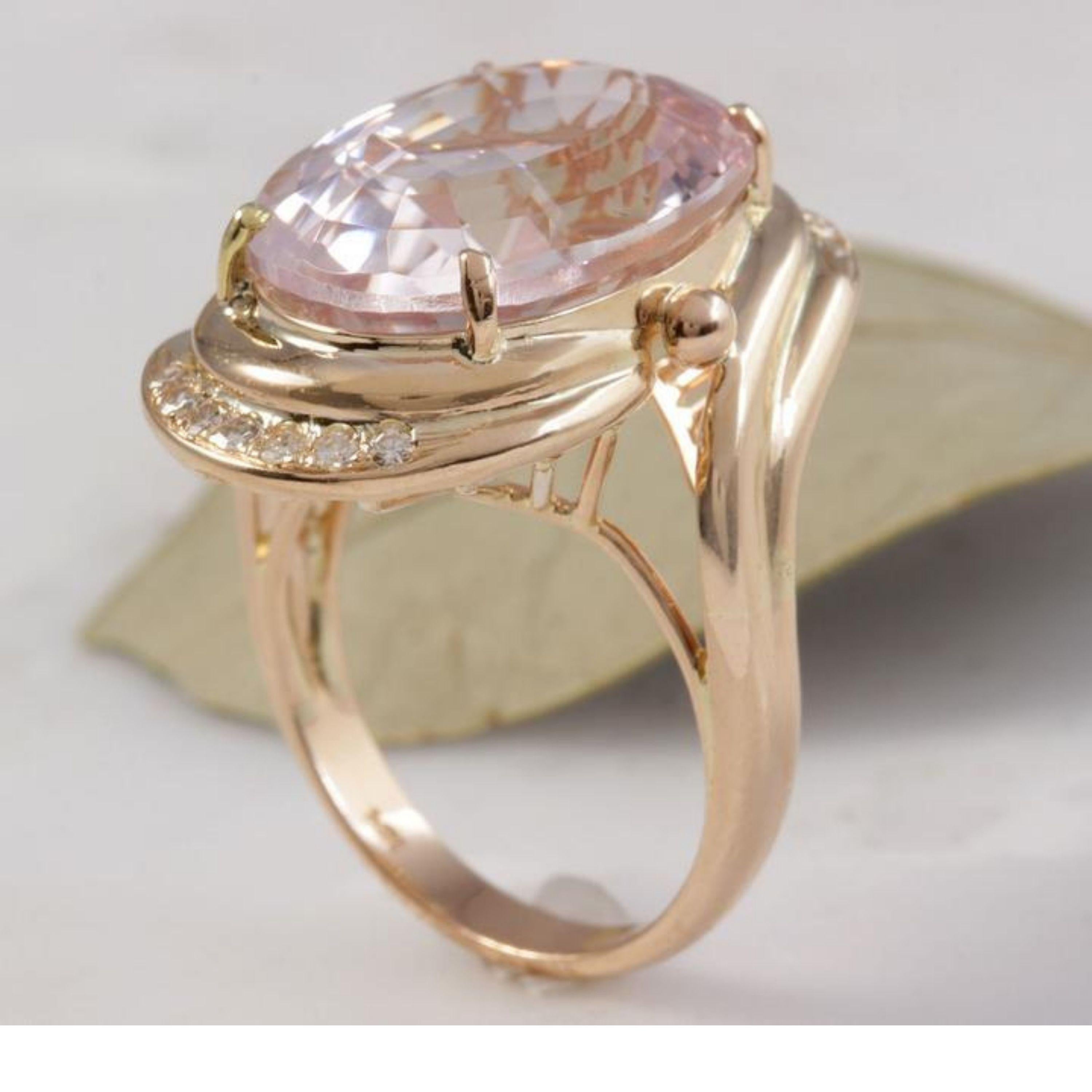 16.18 Carat Exquisite Natural Pink Kunzite and Diamond 14 Karat Solid Gold Ring For Sale 2