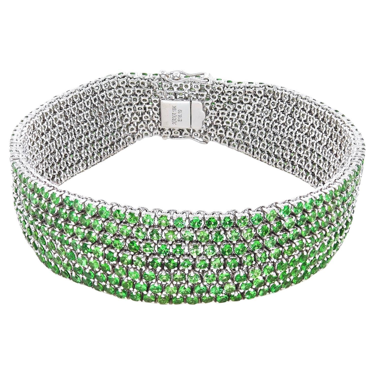 16.19 Carats Tsavorite Garnet White Gold Bracelet For Sale