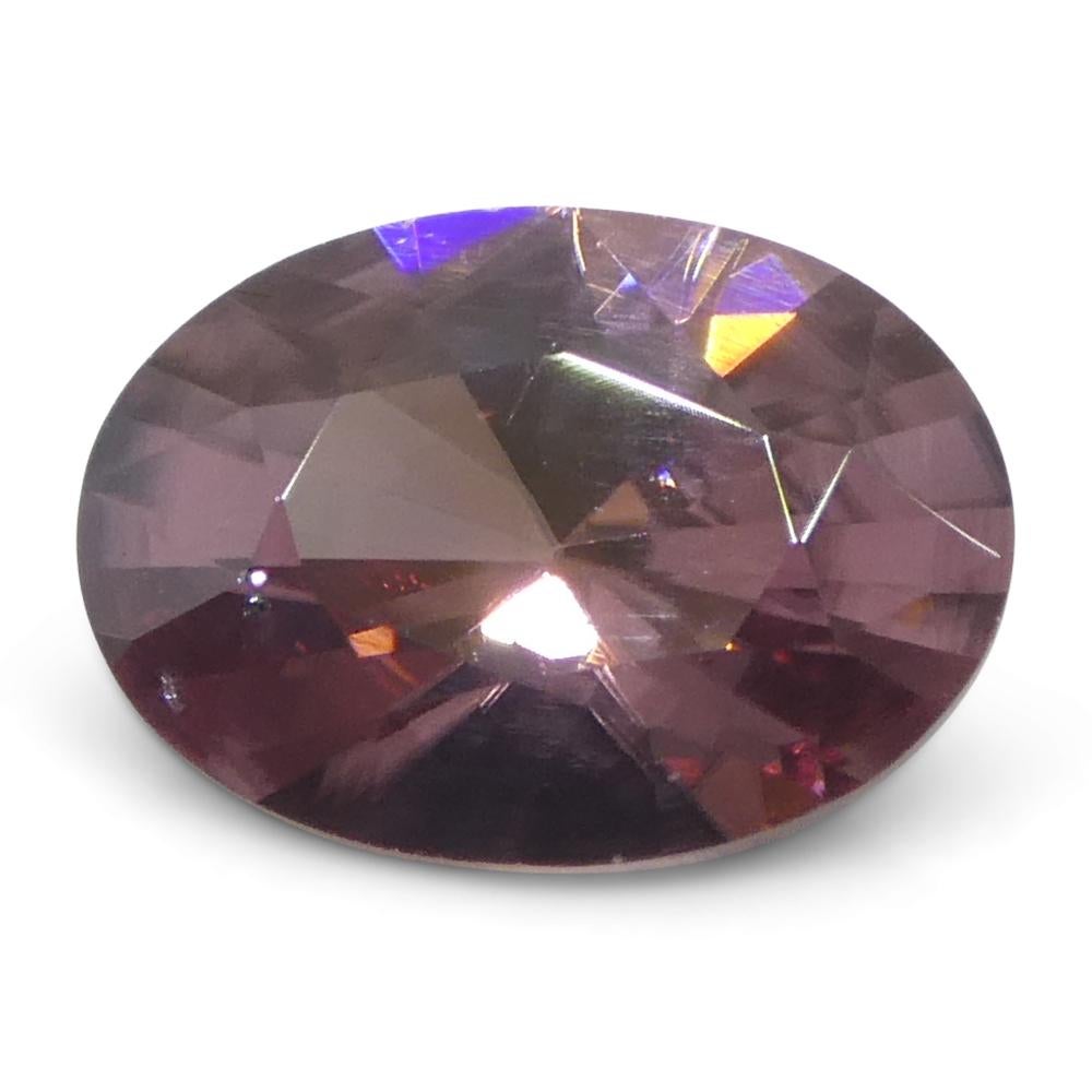 1.61ct Natural Earth Mined Oval Master Brilliant Cut Pink Zircon from Sri Lanka (en anglais) Unisexe en vente