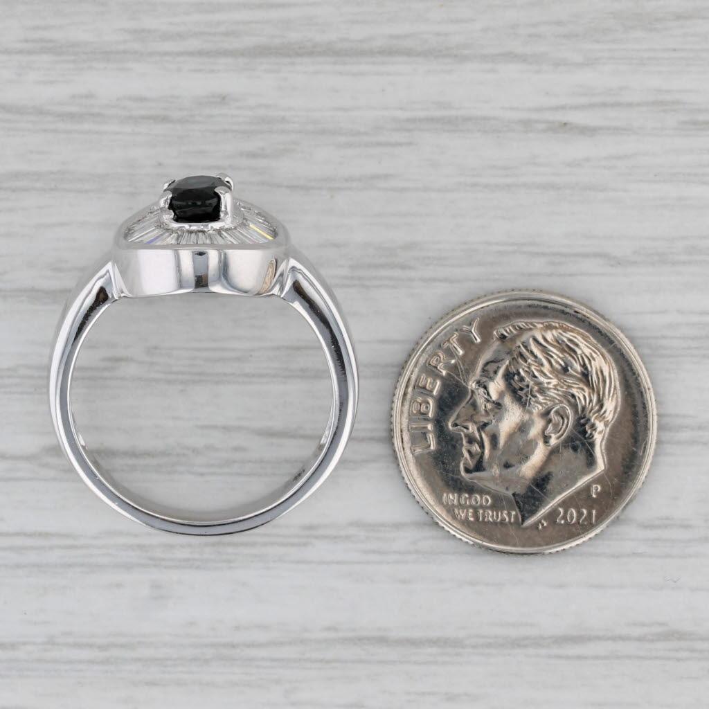 Anello aureolato con diamante e zaffiro blu da 1,61 ctw in oro bianco 14k, misura 7 di fidanzamento in vendita 2