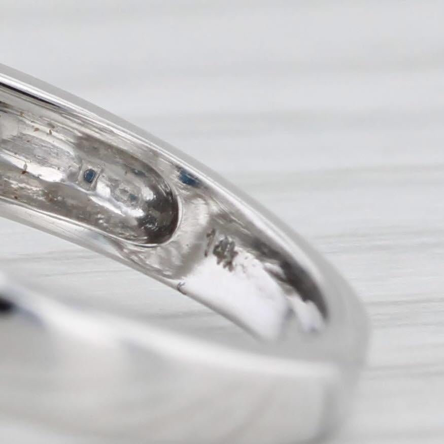 Anello aureolato con diamante e zaffiro blu da 1,61 ctw in oro bianco 14k, misura 7 di fidanzamento in vendita 3