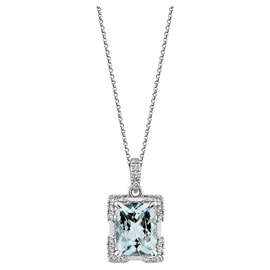Pendentif aigue-marine de 1,62 carat en or blanc 18 carats avec diamant blanc. en vente