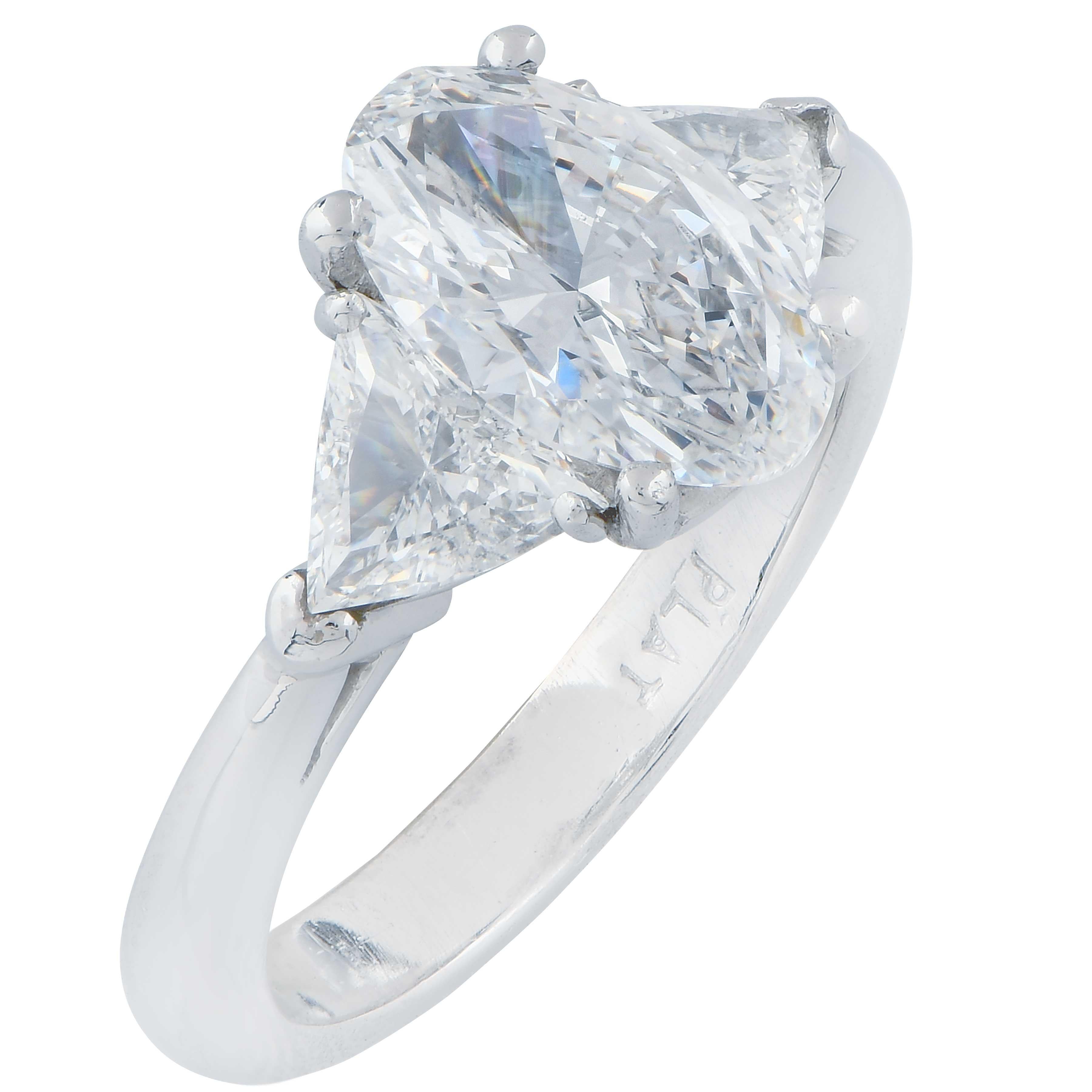 Modern 1.62 Carat GIA Graded D/VS2 Oval Cut Diamond Platinum Engagement Ring