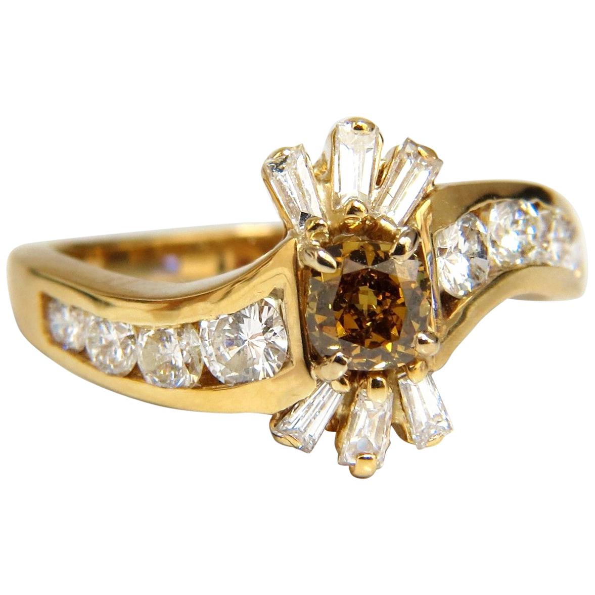 Bague en or 14 carats avec diamant naturel de couleur fantaisie de 1,62 carat en vente
