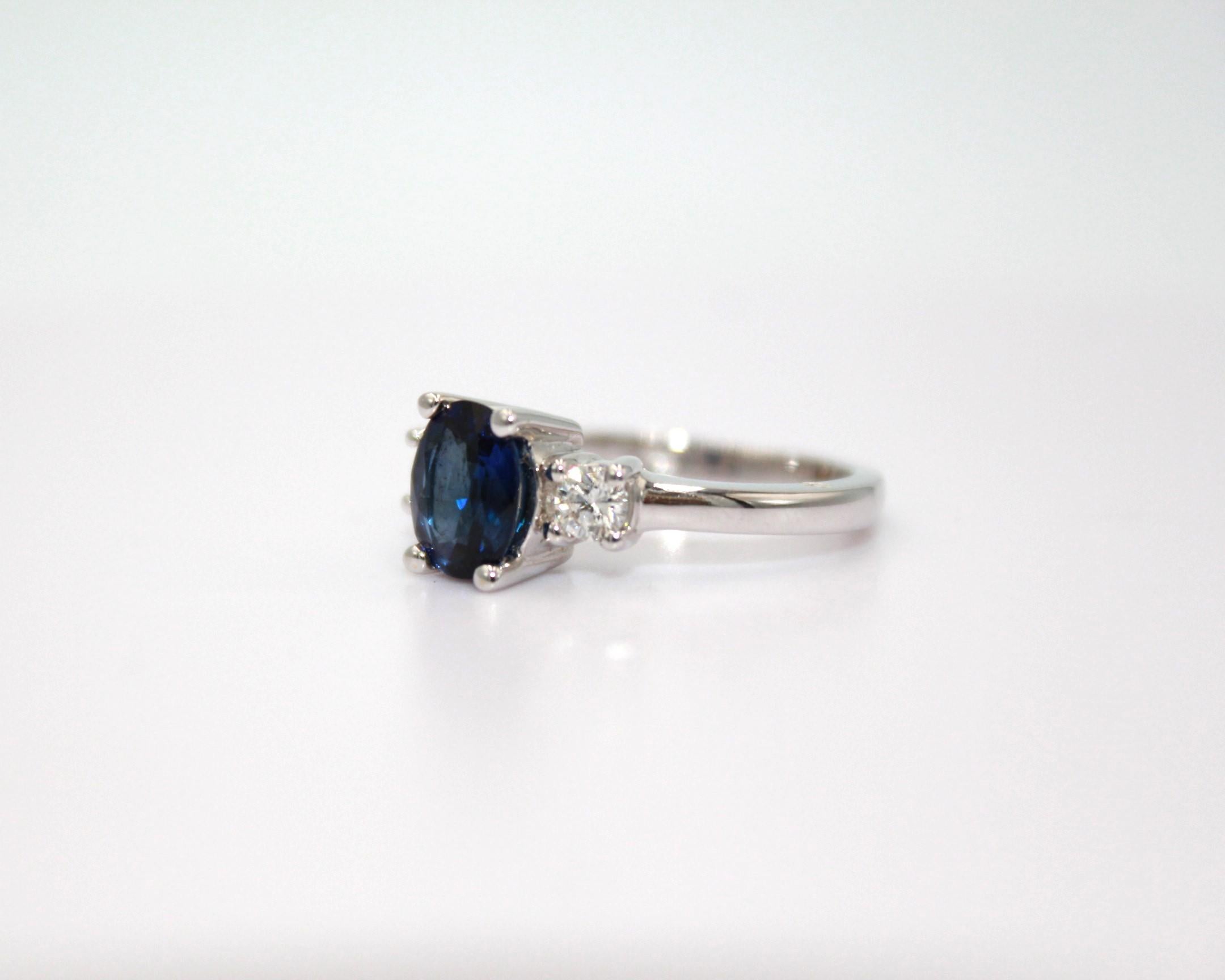 1.62 Carat Sapphire Diamond Ring In New Condition For Sale In New York, NY