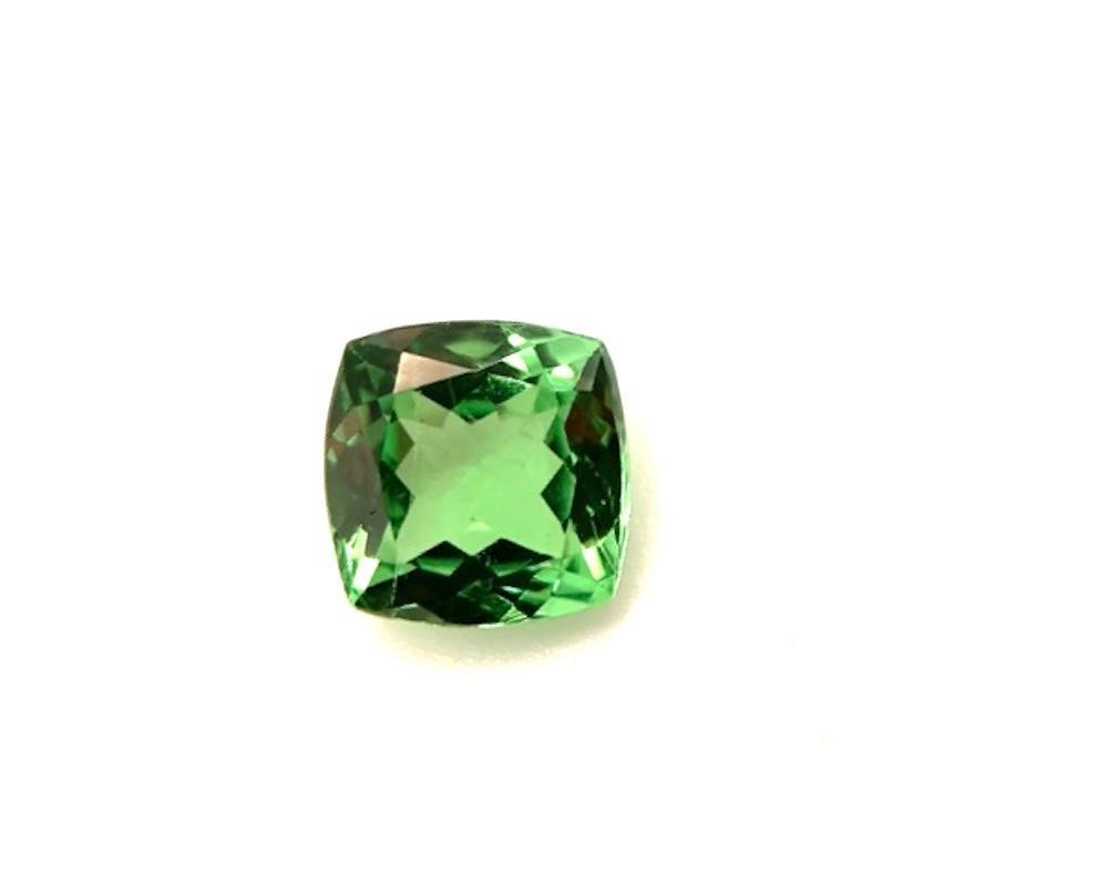 1.62 Carat Tsavorite Garnet Cushion, Unset Loose Gemstone In New Condition For Sale In Los Angeles, CA