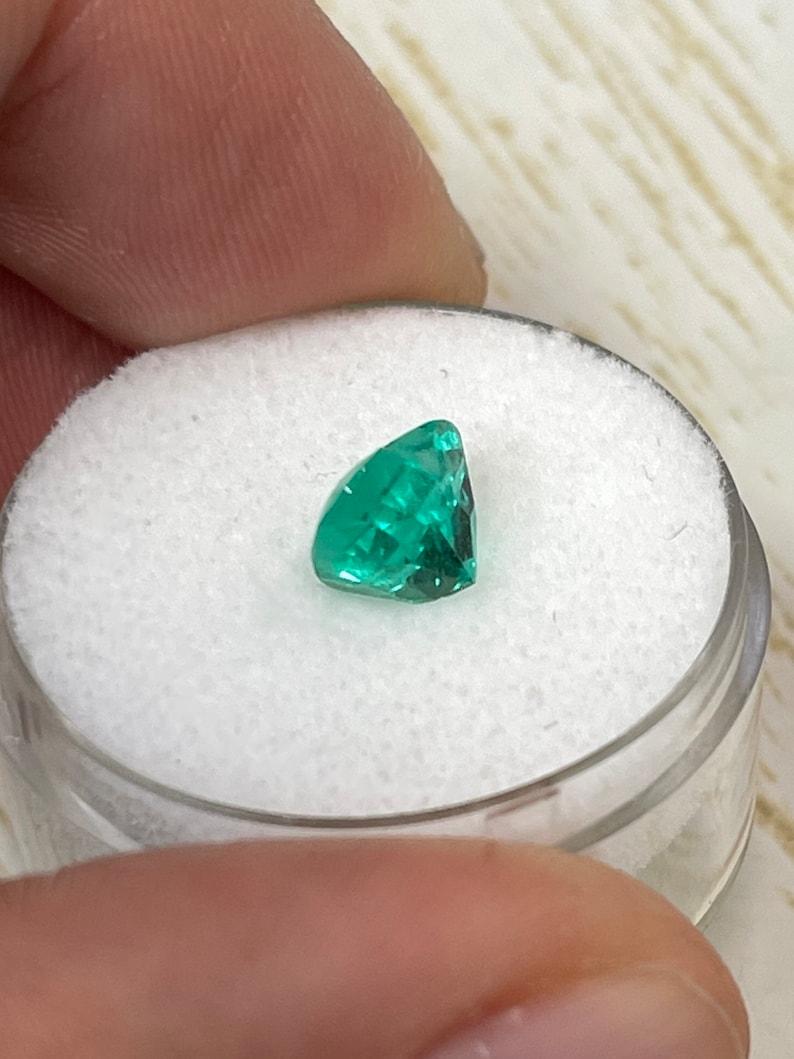 1,62 Karat VS Klarheit Herzschliff kolumbianischer Smaragd im Herzschliff  Grüner loser natürlicher Edelstein Damen im Angebot