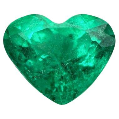 1.62 Carat VS Clarity Heart-Cut Colombian Emerald  Green Loose Natural Gemstone